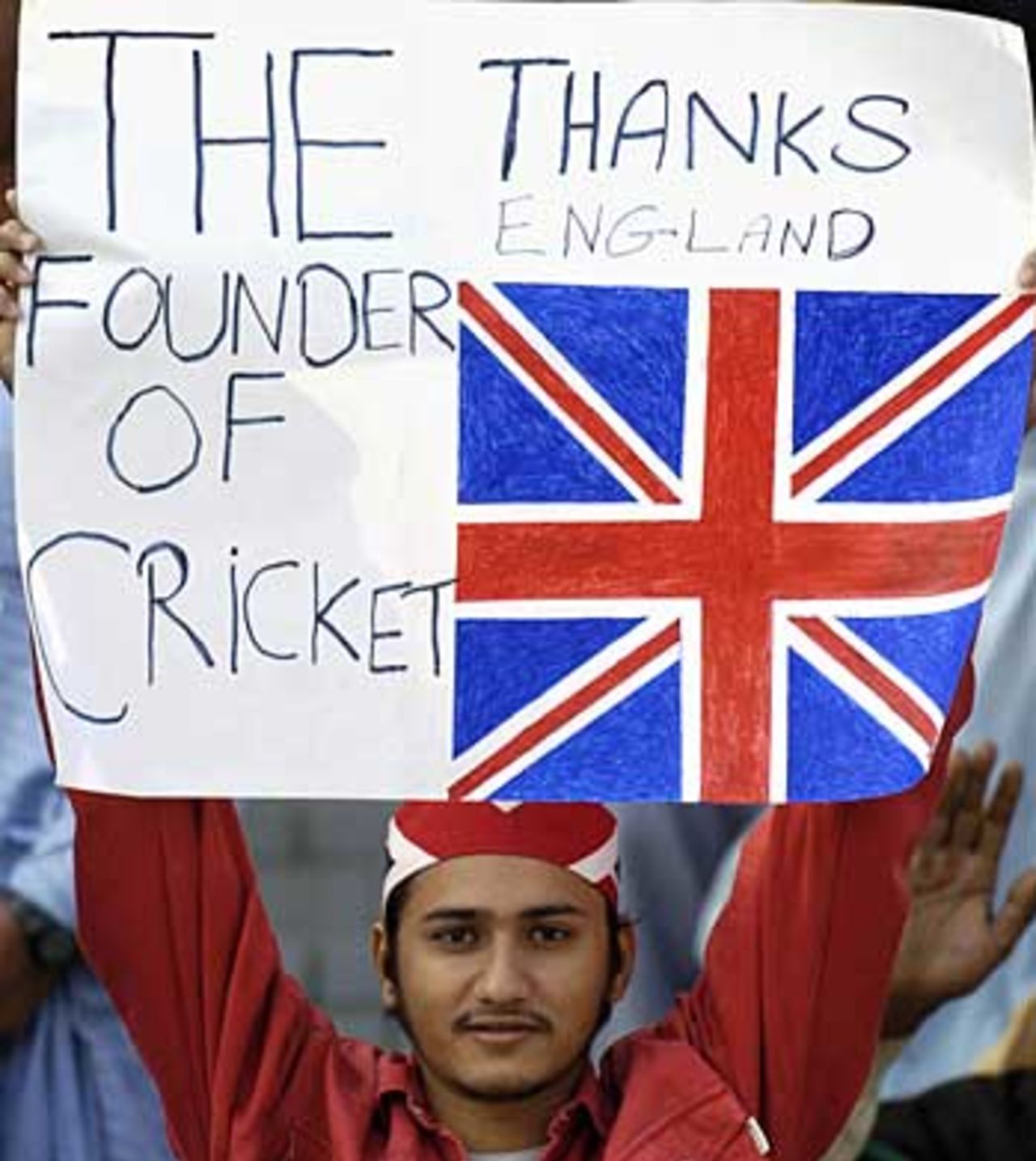 A Pakistani fan gives his thanks to England, 3rd Test, Lahore, December 1, 2005