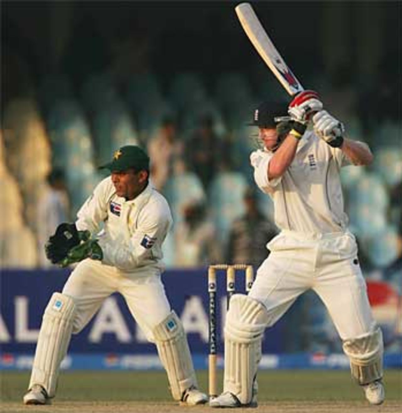 Paul Collingwood plays a cut shot, Pakistan v England, 3rd Test, Lahore, December 2, 2005