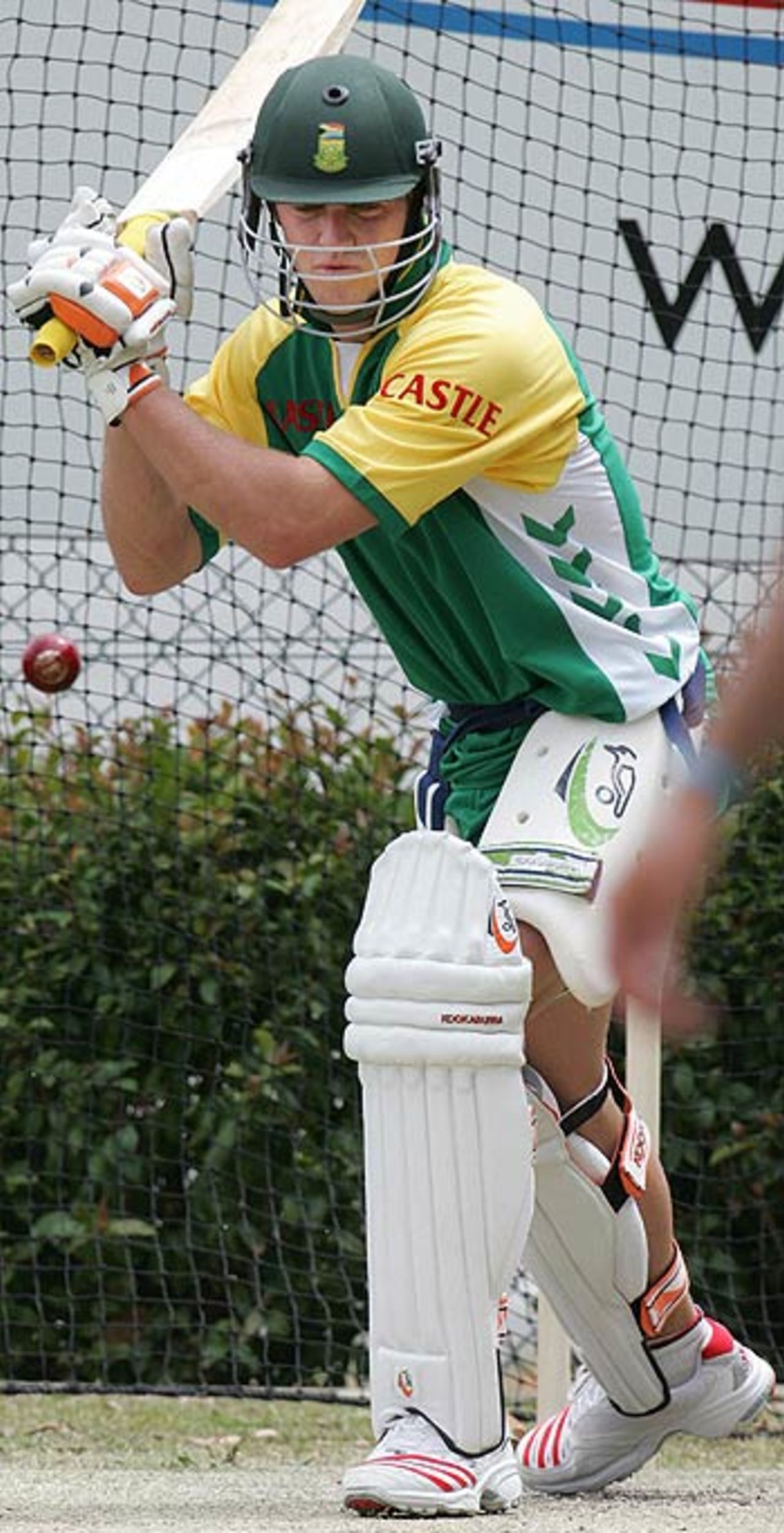 AB de Villiers bats in the nets, WACA, Perth, December 4, 2005