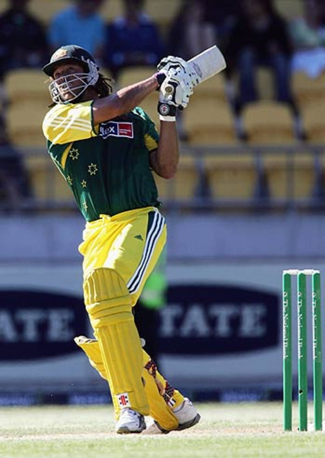 Andrew Symonds smashes over long on, New Zealand v Australia, 2nd ODI, Wellington, December 7, 2005
