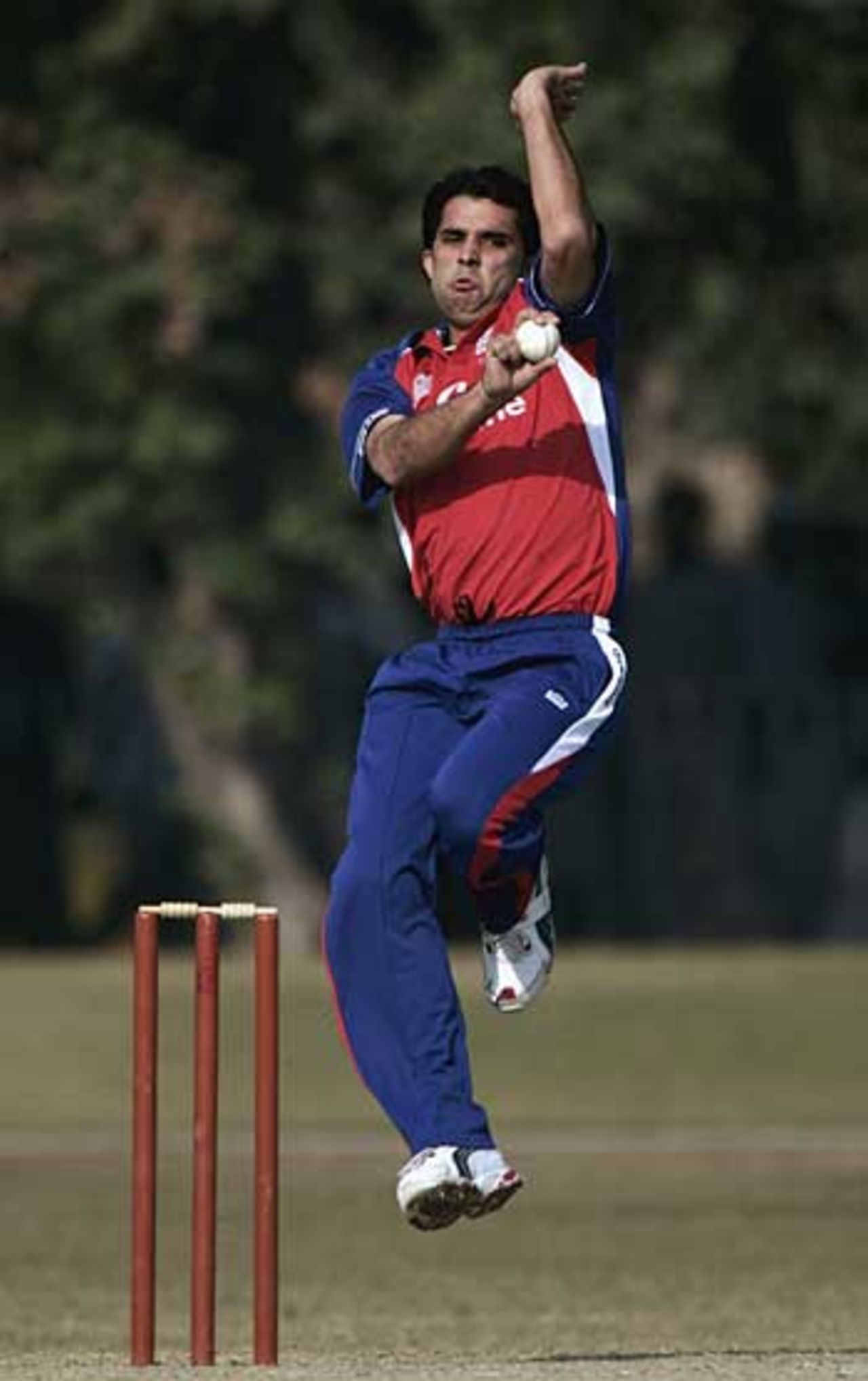 Kabir Ali opened the bowling for England but went wicketless in his nine overs, Pakistan A v England XI, Tour match, Lahore, December 7, 2005