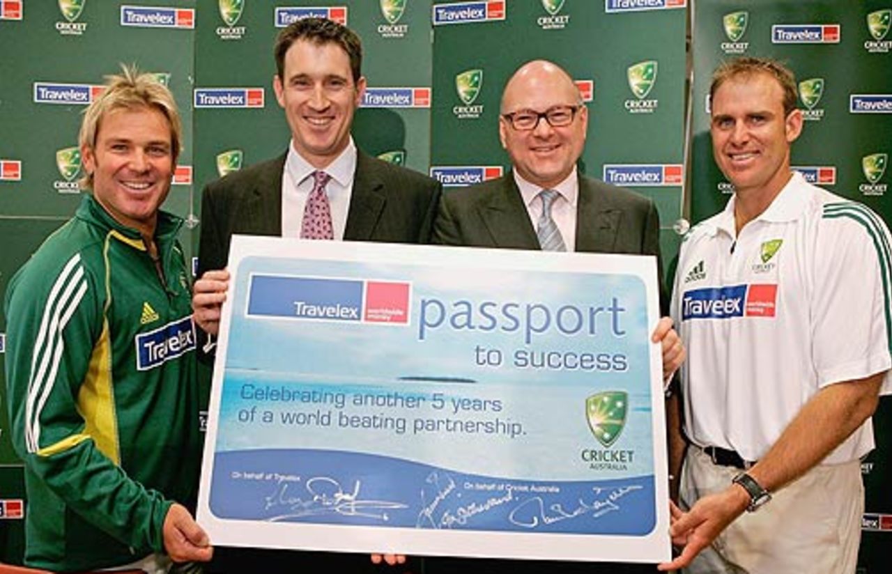 Shane Warne and Matthew Hayden pose after the renewel of the Travelex contract, Melbourne, December 8, 2005