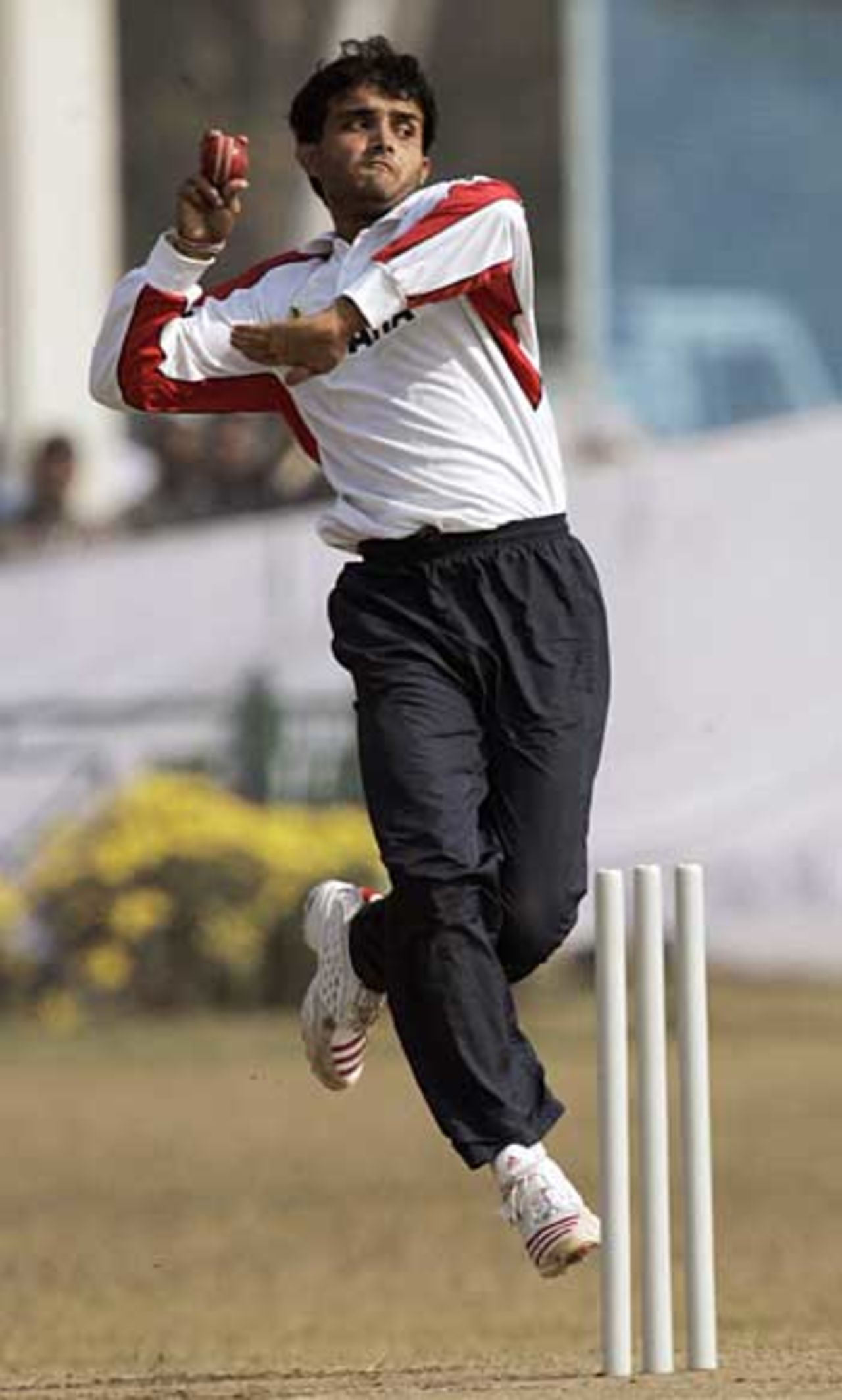 Sourav Ganguly bowls during India's net session at Delhi ahead of the second Test against Sri Lanka, Delhi, December 8, 2005