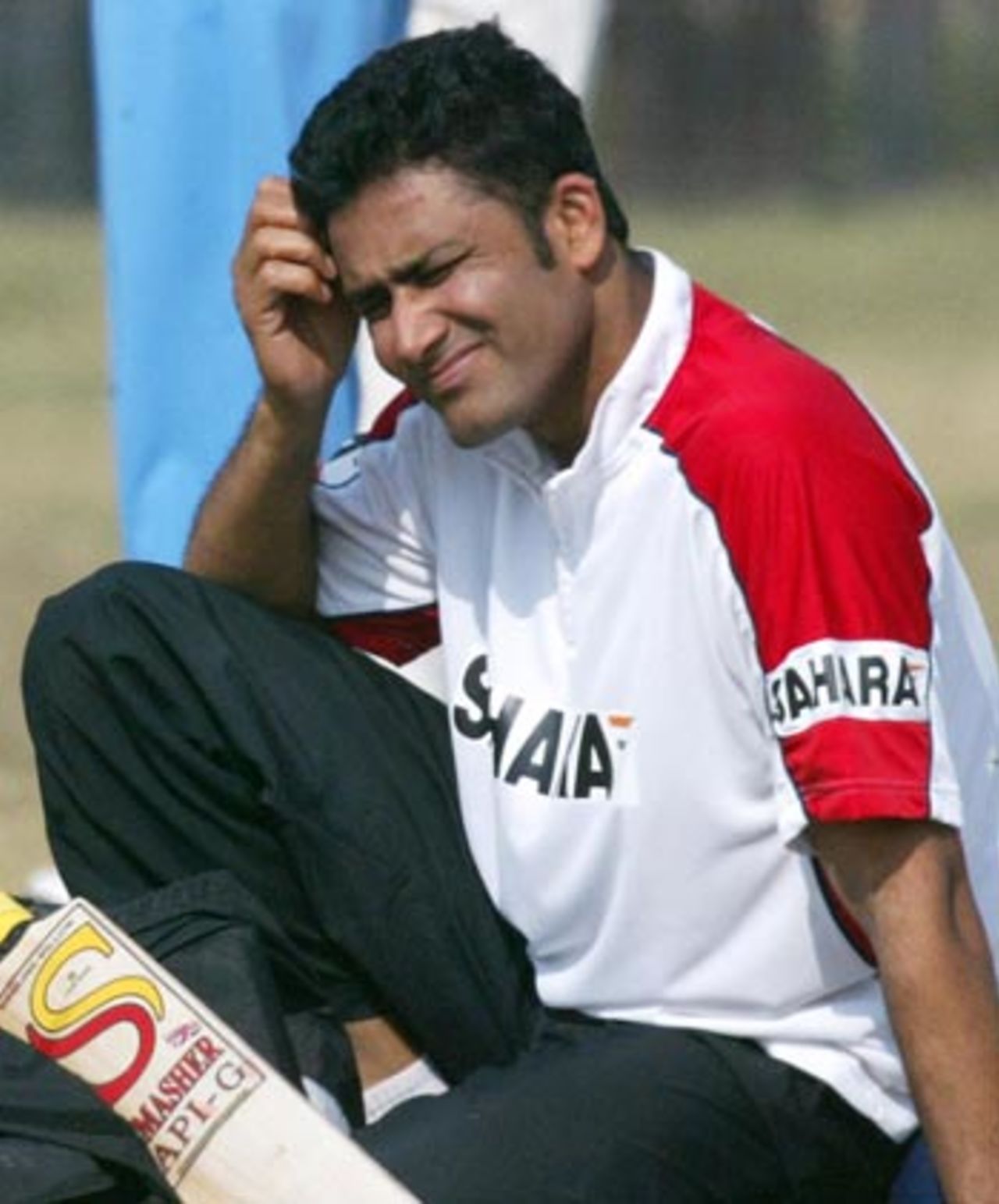 Anil Kumble contemplates the prospect of another bagful of wickets at the Kotla, Delhi, December 9, 2005