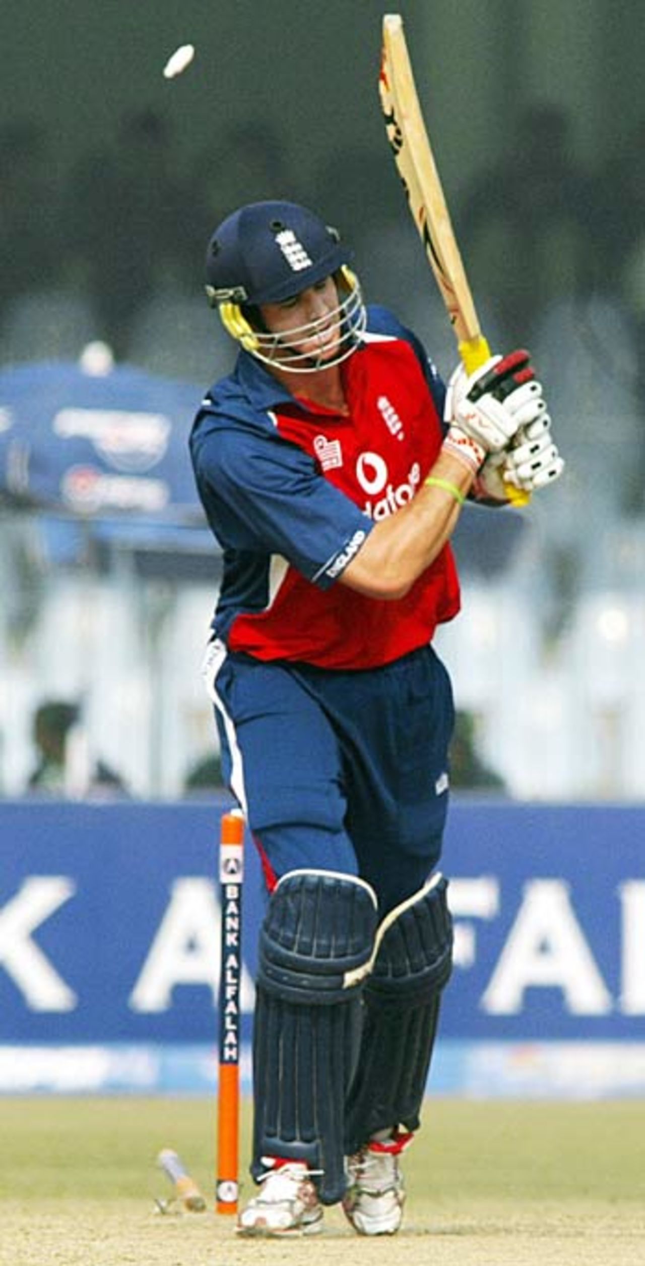 Kevin Pietersen loses his off stump to Rana Naved-ul-Hasan, Pakistan v England, 2nd ODI, Lahore, December 12, 2005