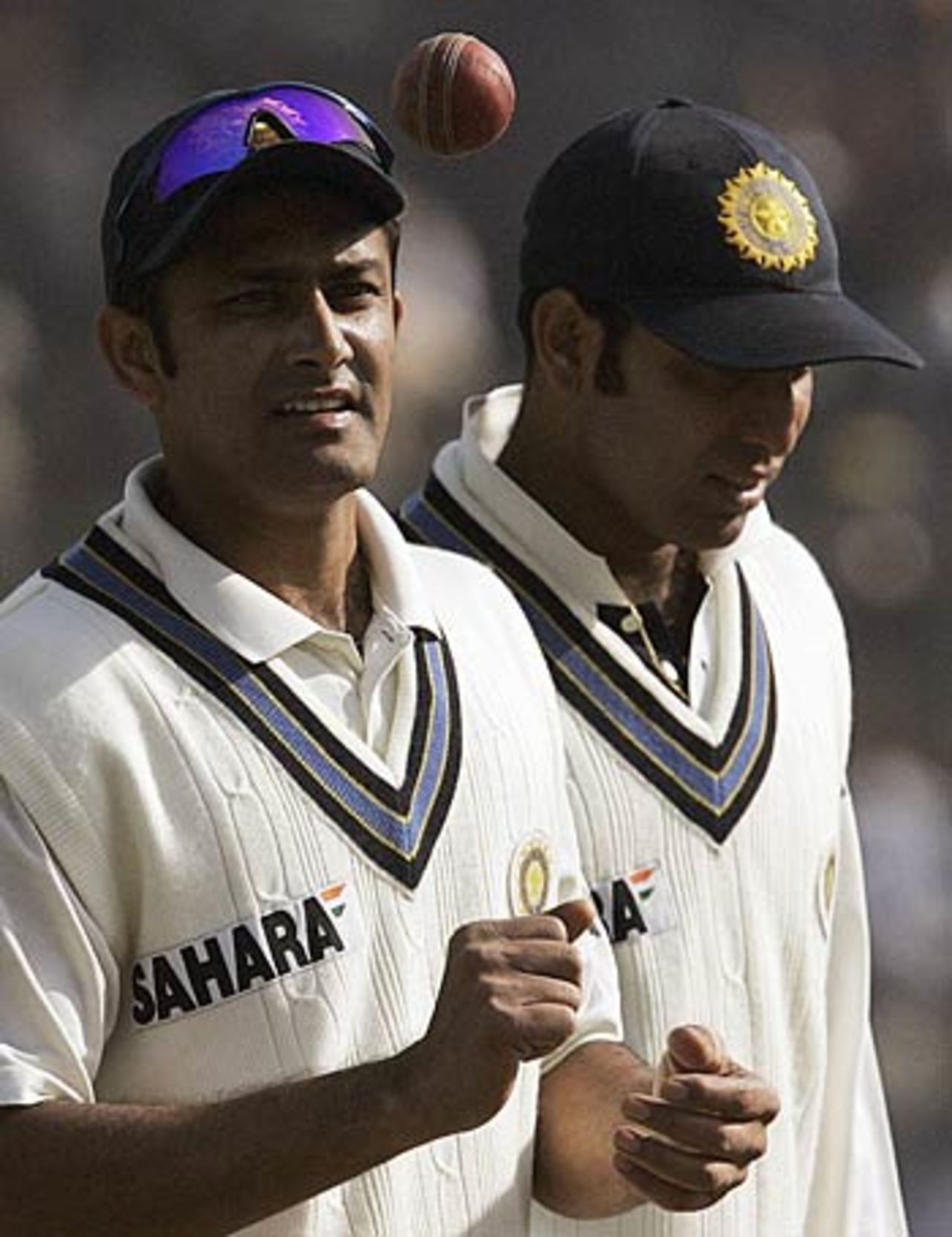 Anil Kumble troops off after a good morning session, India v Sri Lanka, 2nd Test, Delhi, 3rd day, December 12, 2005