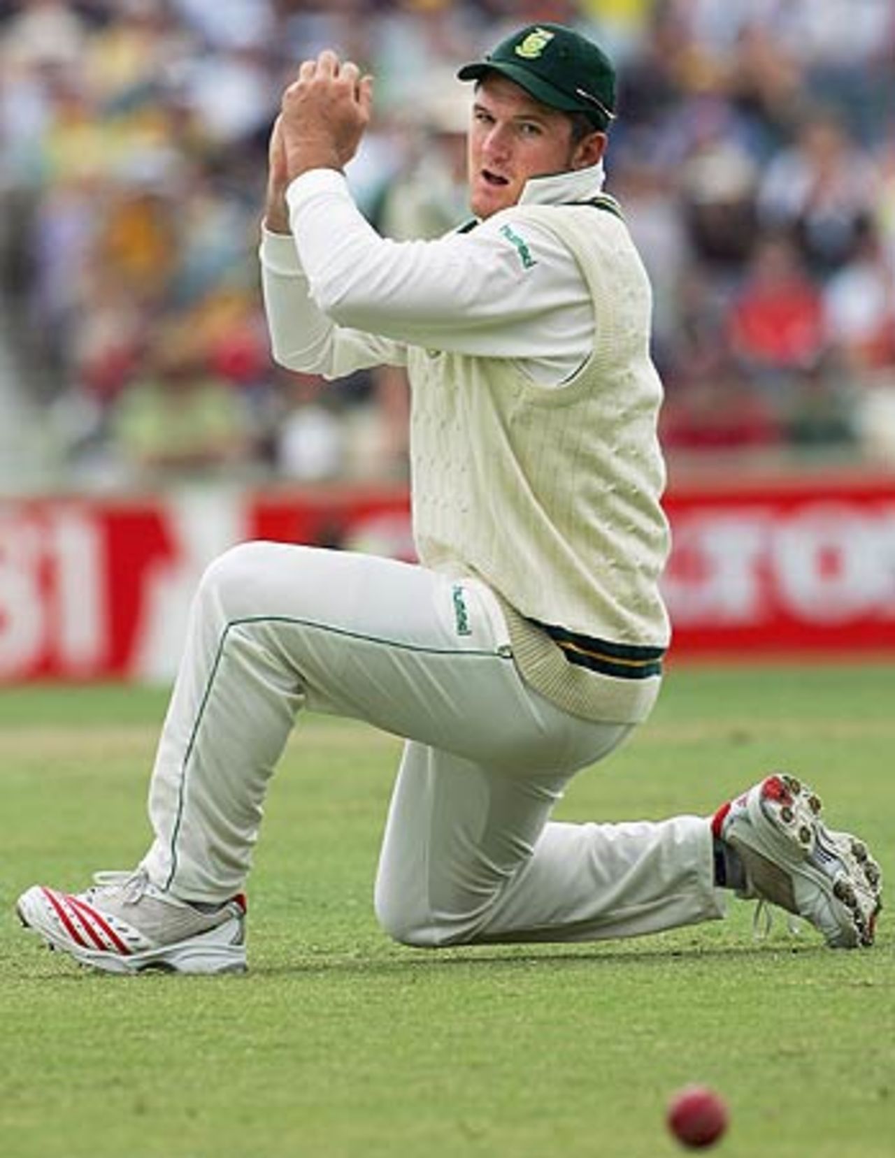 Graeme Smith watches an edge thread the slip cordon, Australia v South Africa, 1st Test, Perth, 1st day, December 16, 2005