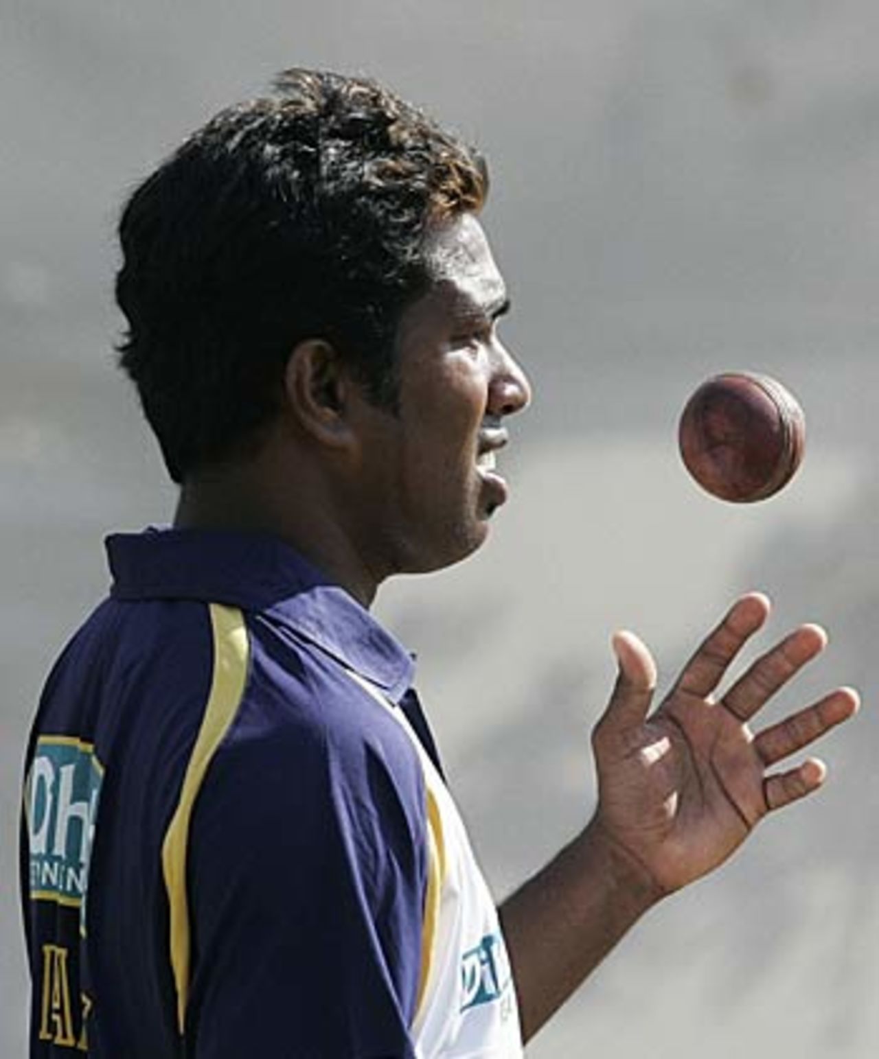 Malinga Bandara works up a sweat in the nets, Ahmedabad, December 16, 2005
