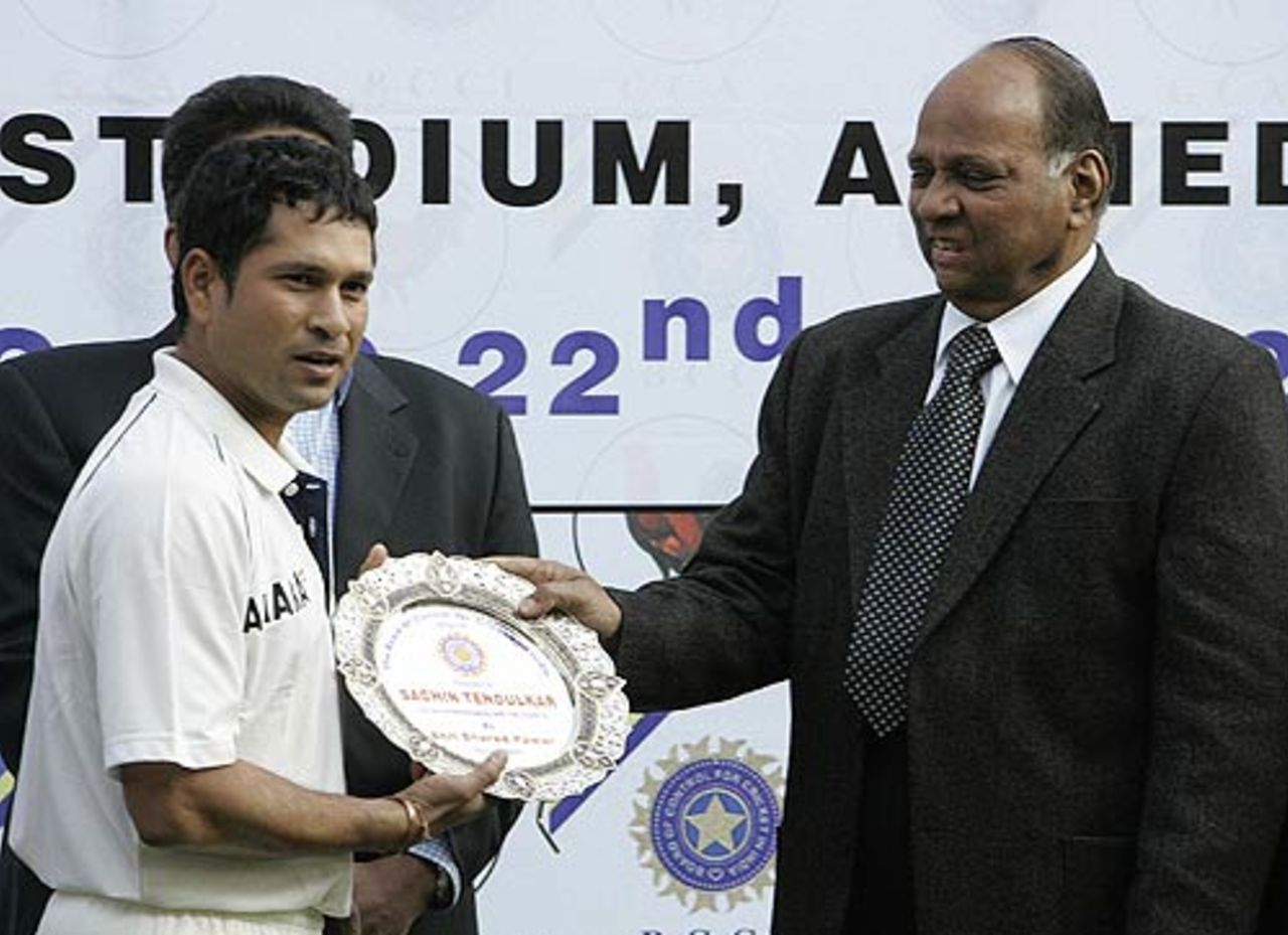 Sachin Tendulkar recieves an award from Sharad Pawar for his 35 Test centuries, India v Sri Lanka, 3rd Test, Ahmedabad, 1st day, December 18, 2005