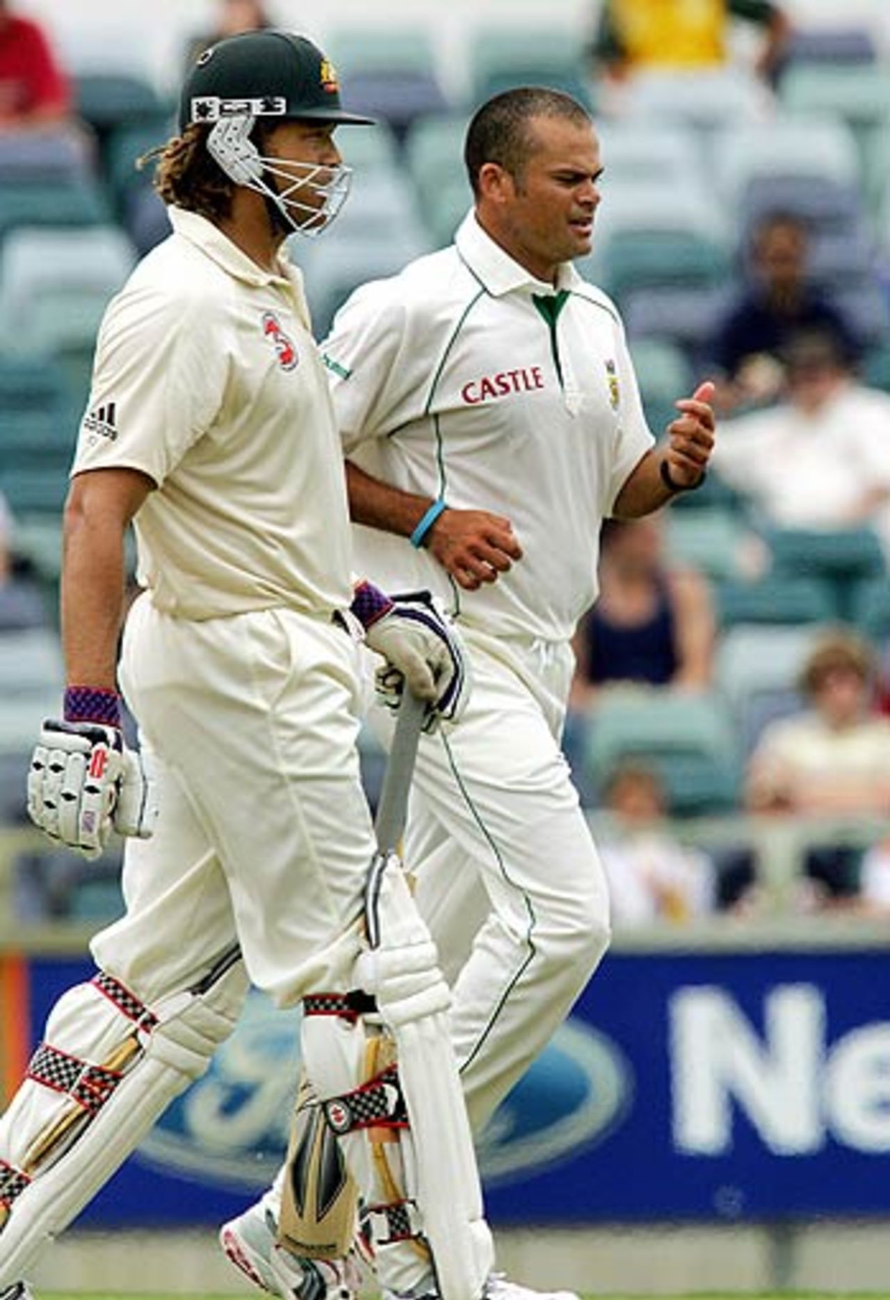 Charl Langeveldt had Andrew Symonds caught at slip, Australia v South Africa, 1st Test, Perth, 4th day, December 19, 2005