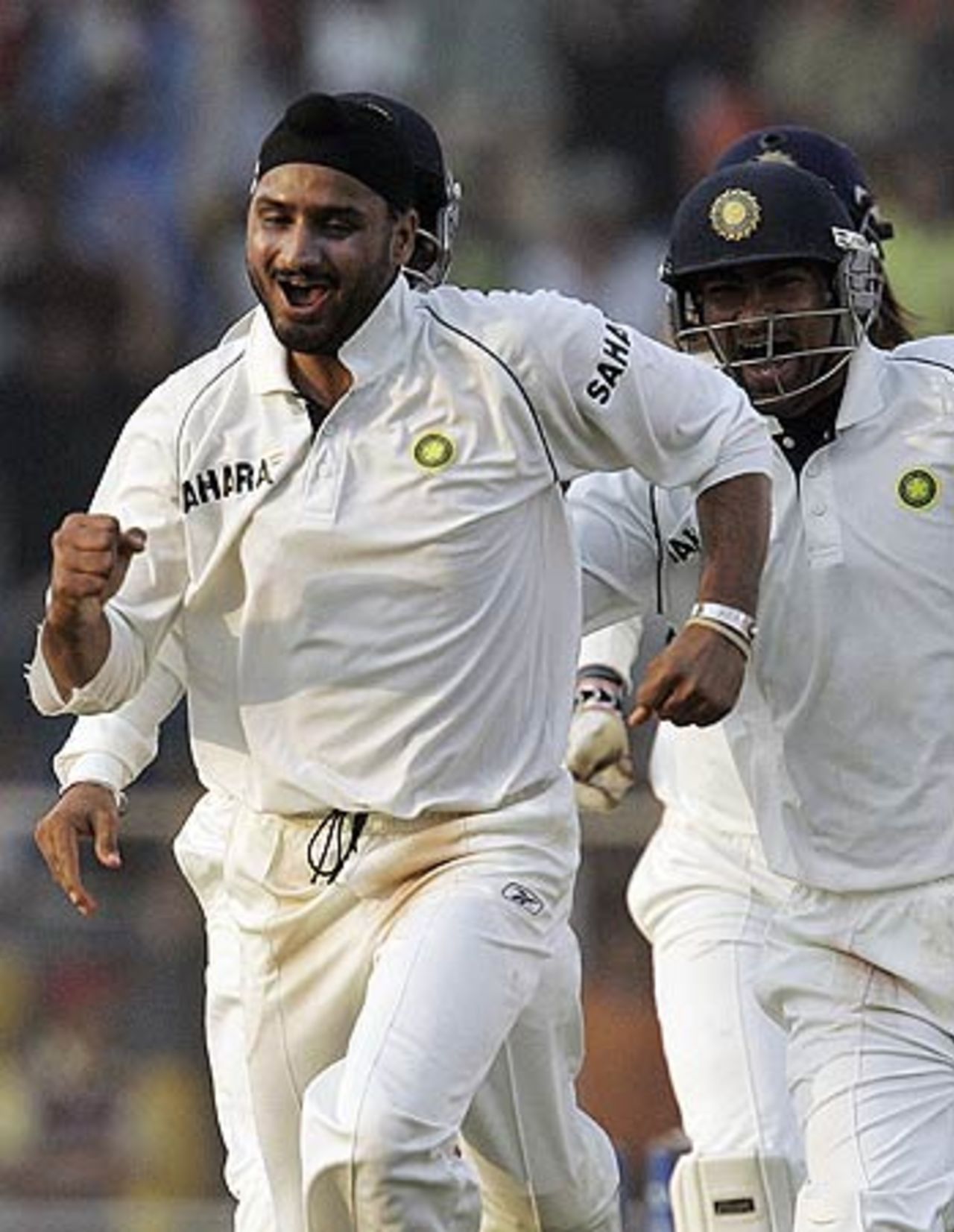 Harbhajan Singh rocked Sri Lanka with four wickets on the second evening, India v Sri Lanka, 3rd Test, Ahmedabad, 2nd day, December 19, 2005