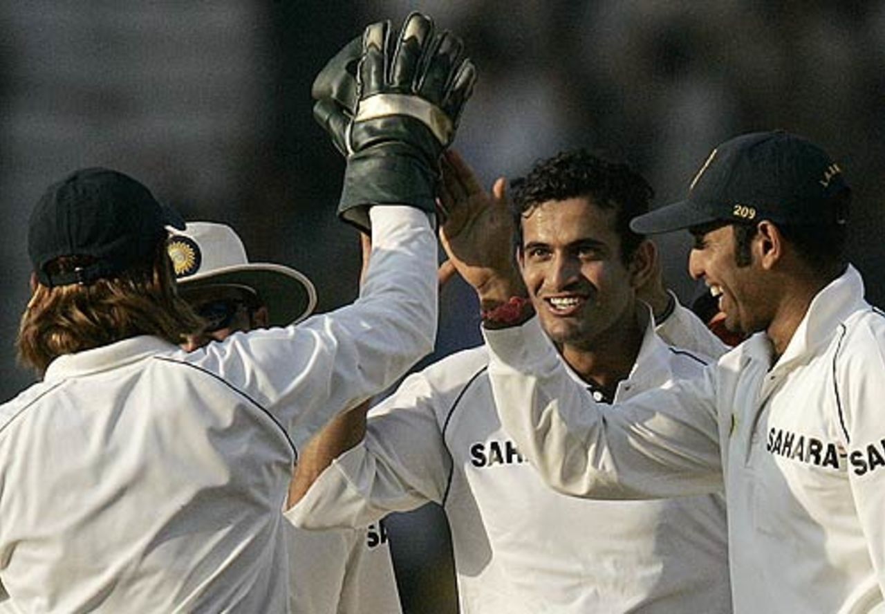 India celebrate the wicket of Tillakaratne Dilshan, India v Sri Lanka, 3rd Test, Ahmedabad, 4th day, December 21, 2005