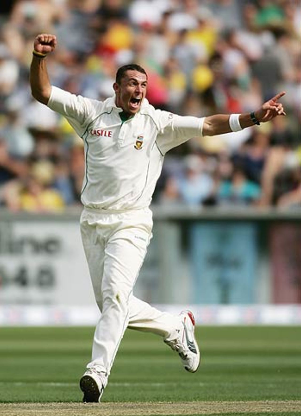 Andre Nel celebrates after dismissing Andrew Symonds, Australia v South Africa, 2nd Test, Melbourne, 1st day, December 26, 2005