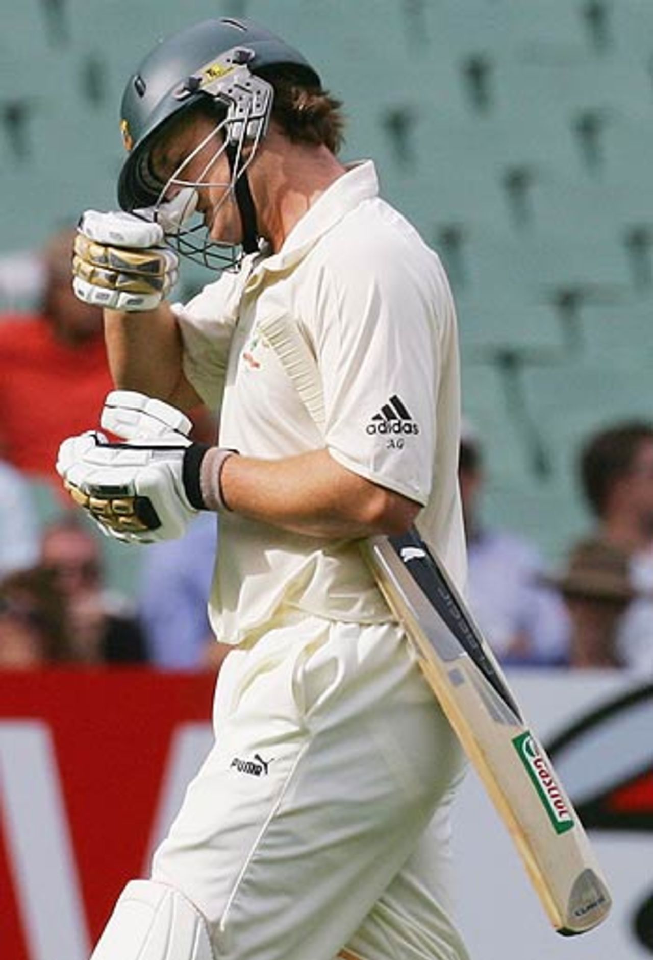 Adam Gilchrist was out for just 2 at Melbourne, Australia v South Africa, 2nd Test, Melbourne, 1st day, December 26, 2005