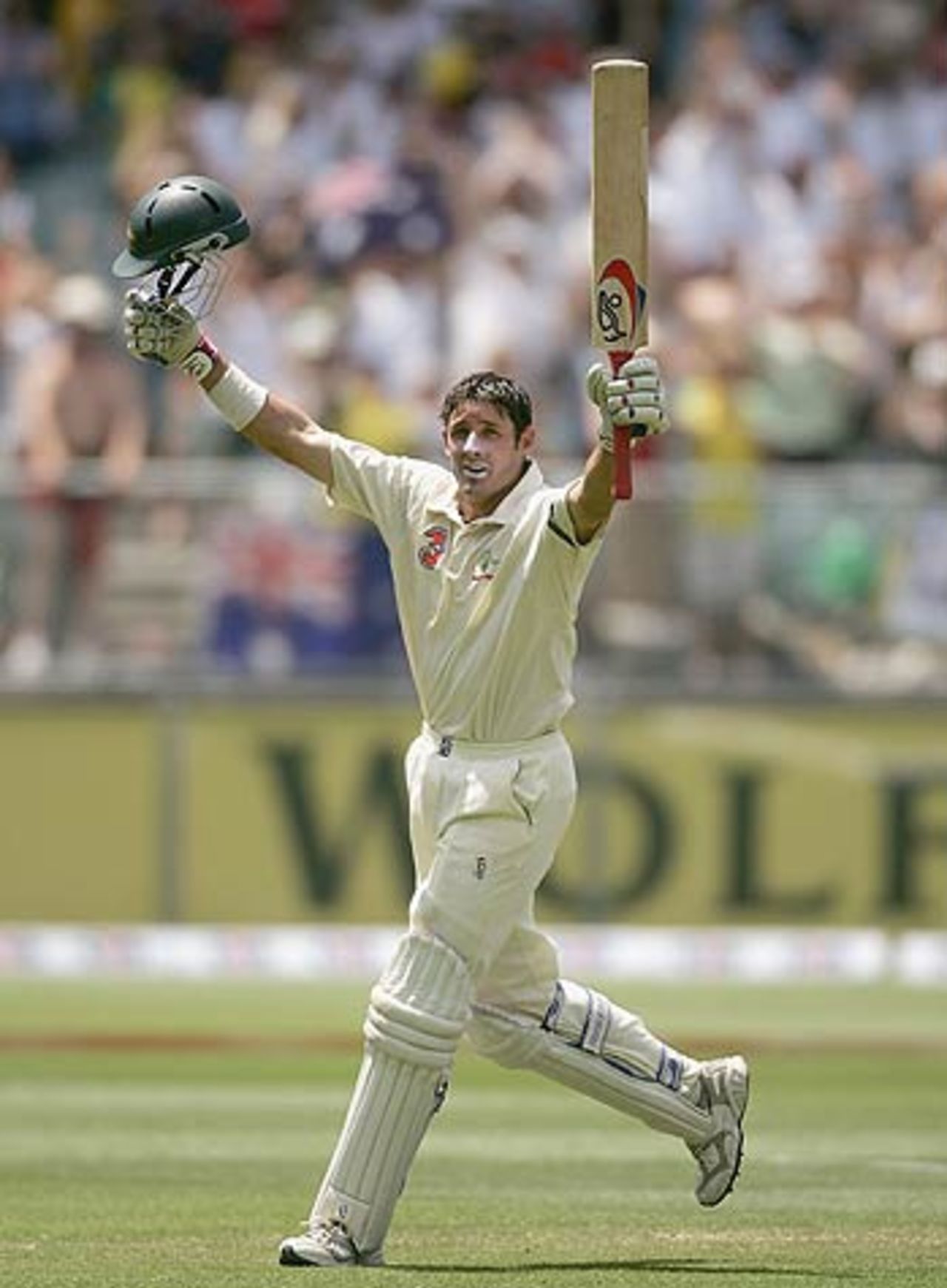 Michael Hussey celebrates a fantastic hundred, Australia v South Africa, 2nd Test, Melbourne, 2nd day, December 27, 2005