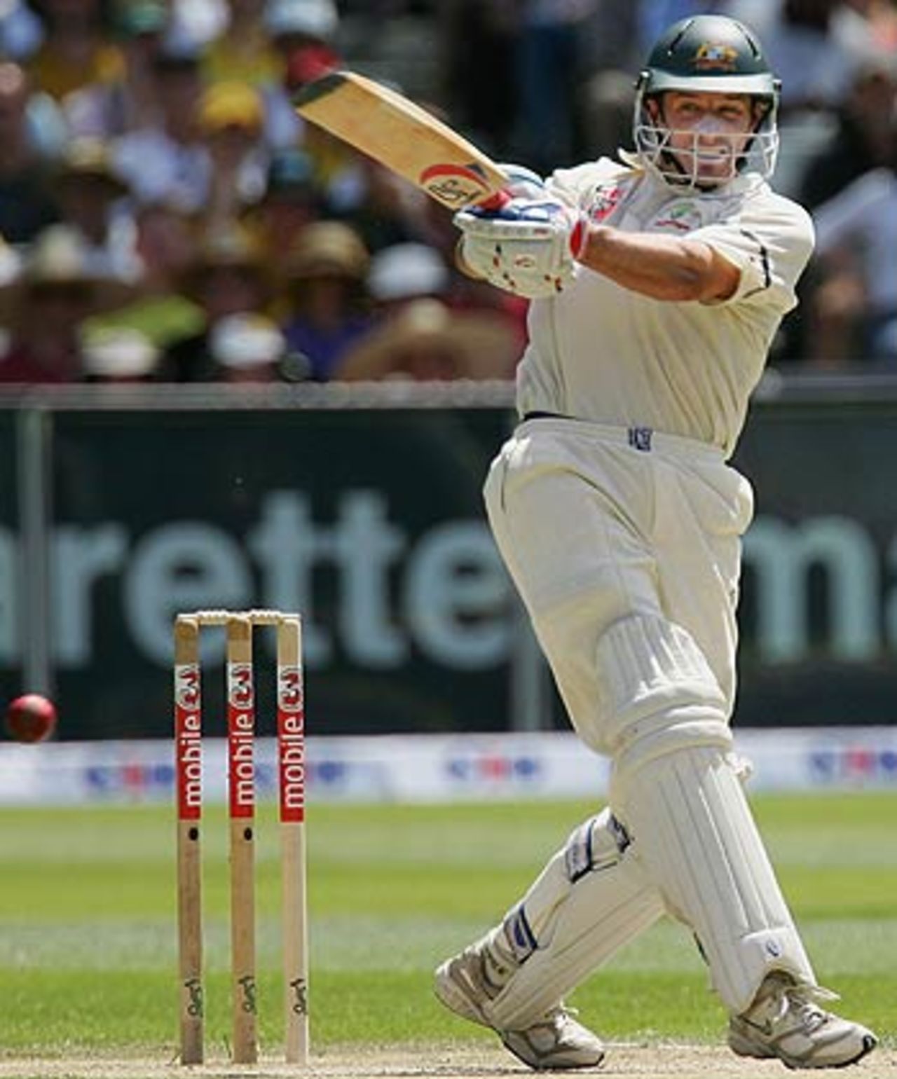 Michael Hussey pulls during his century, Australia v South Africa, 2nd Test, Melbourne, 2nd day, December 27, 2005