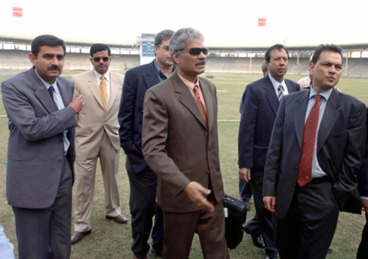 Indian security delegation leader Yashovardhan Azad and his team members inspect the National Stadium in Karachi, December 27, 2005