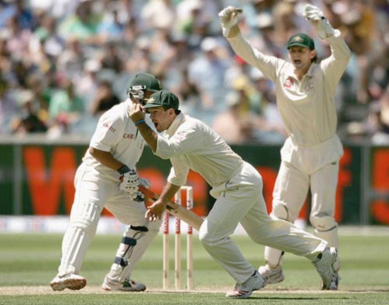 Ricky Ponting takes a sharp catch off Ashwell Prince, Australia v South Africa, 2nd Test, Melbourne, 3rd day, December 28, 2005