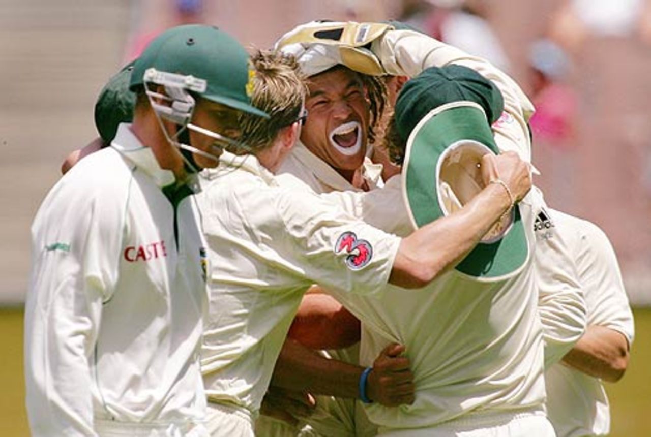 Andrew Symonds is mobbed after trapping Shaun Pollock lbw, Australia v South Africa, 2nd Test, Melbourne, 3rd day, December 28, 2005