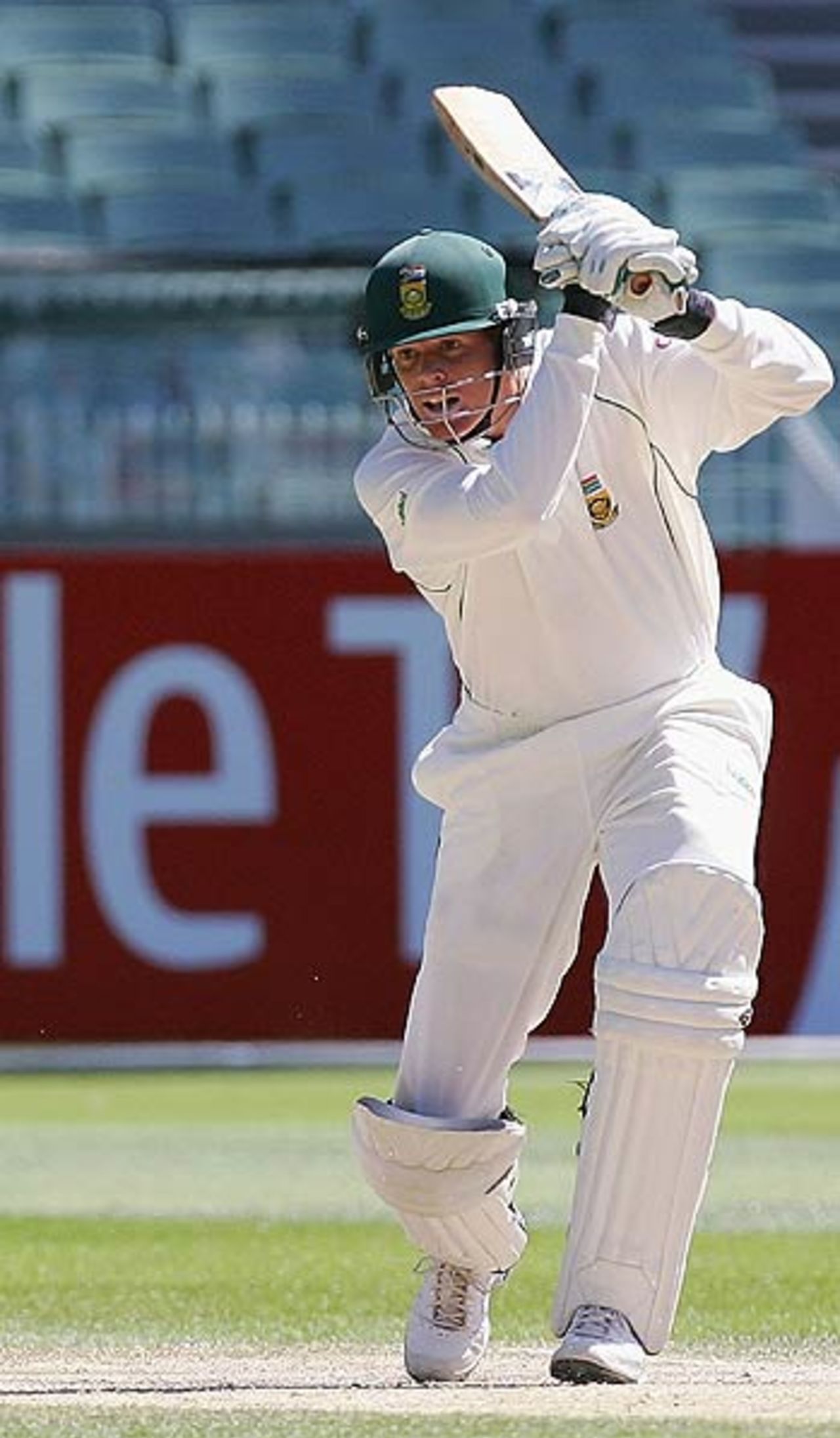 Shaun Pollock's unbeaten 67 was the only positive for South Africa, Australia v South Africa, 2nd Test, Melbourne, 4th day, December 30, 2005