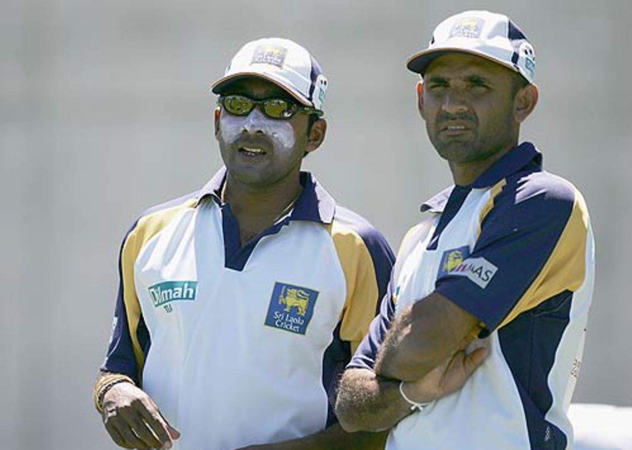 Mahela Jayawardene and Marvan Atapattu at a practice session, Jade Stadium, Christchurch, January 2, 2006