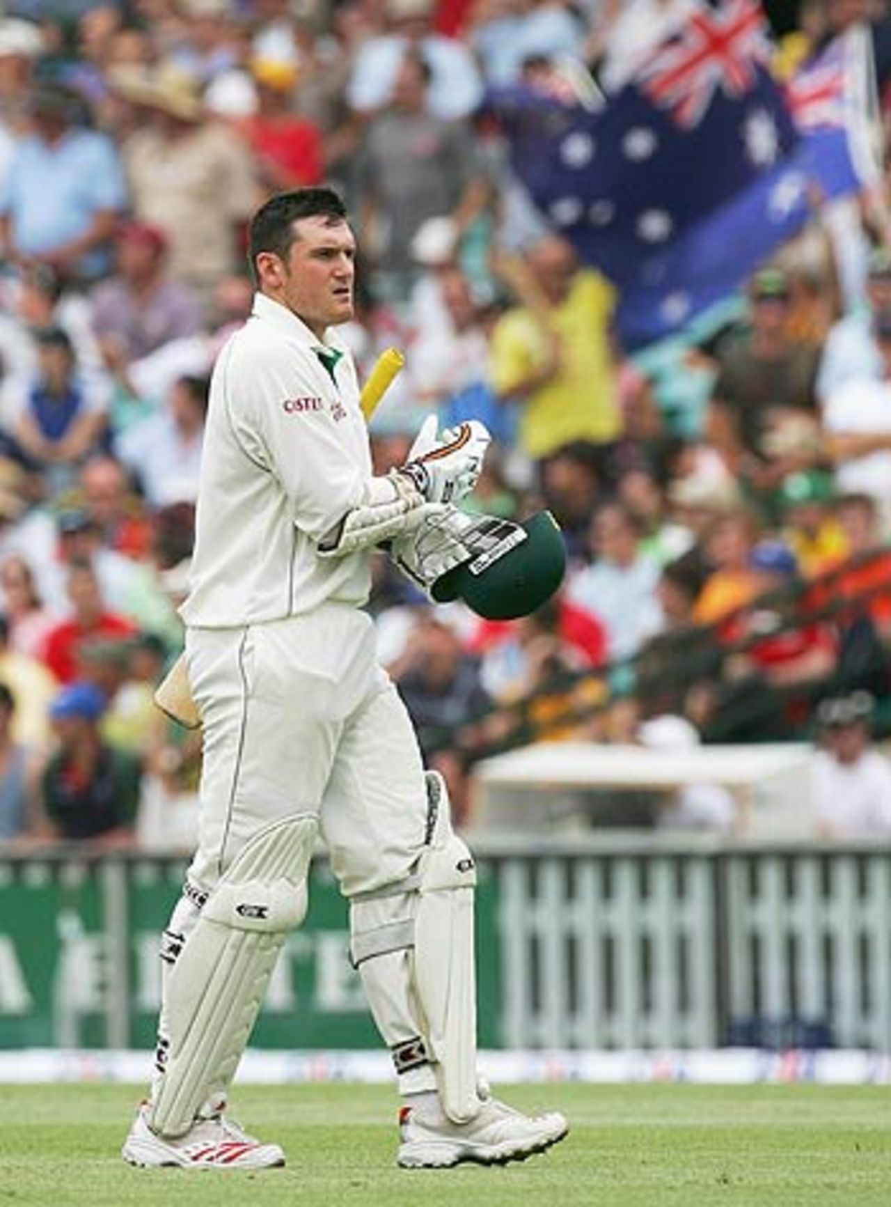 Graeme Smith fell lbw to Brett Lee for 39, Australia v South Africa, 3rd Test, Sydney, 1st day, January 2, 2006