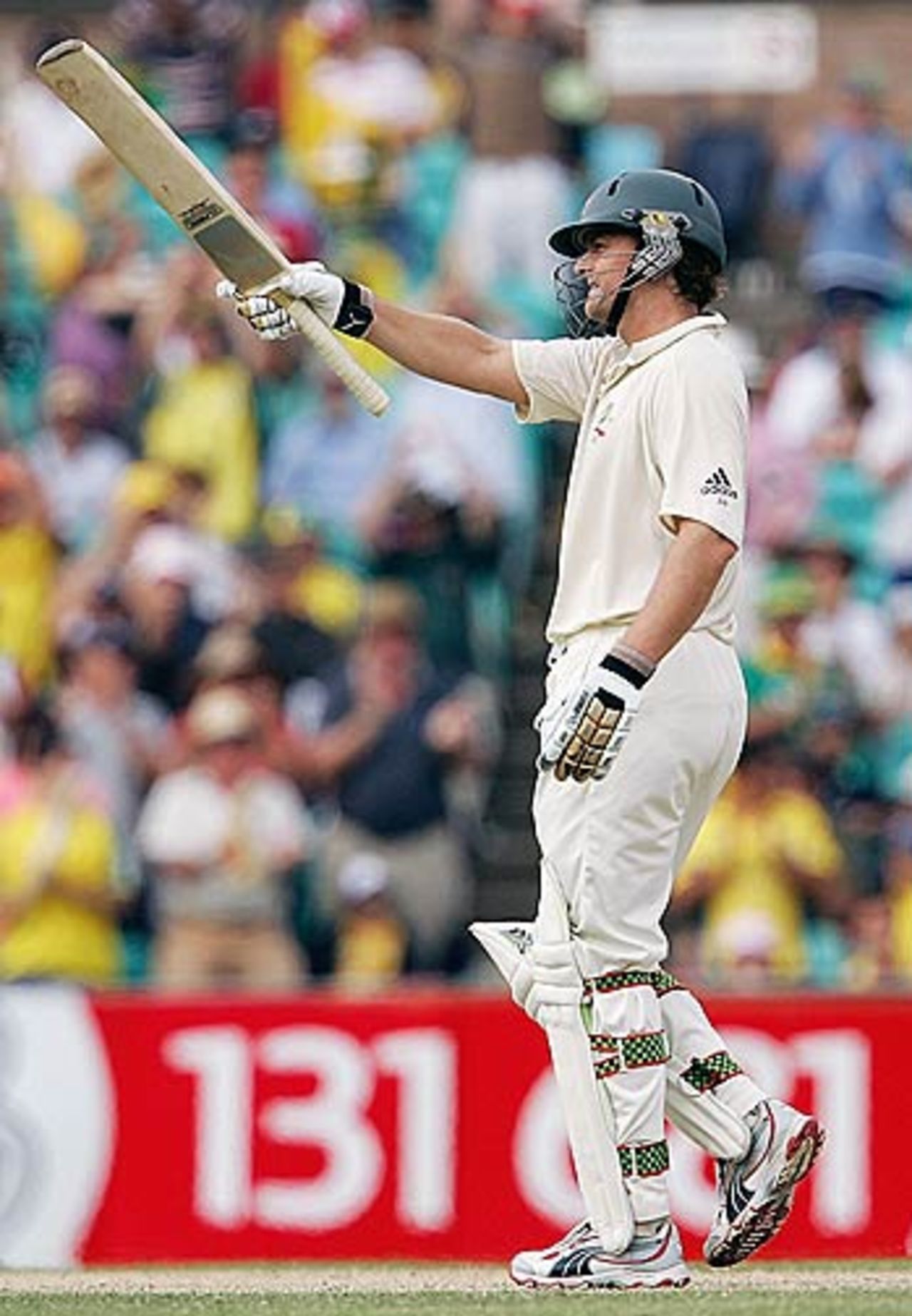 Adam Gilchrist celebrates his fifty, Australia v South Africa, 3rd Test, Sydney, 3rd day, January 4, 2006