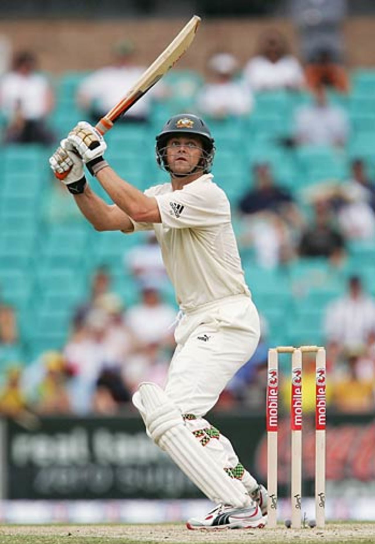 Adam Gilchrist cuts over the slip cordon, Australia v South Africa, 3rd Test, Sydney, 3rd day, January 4, 2006