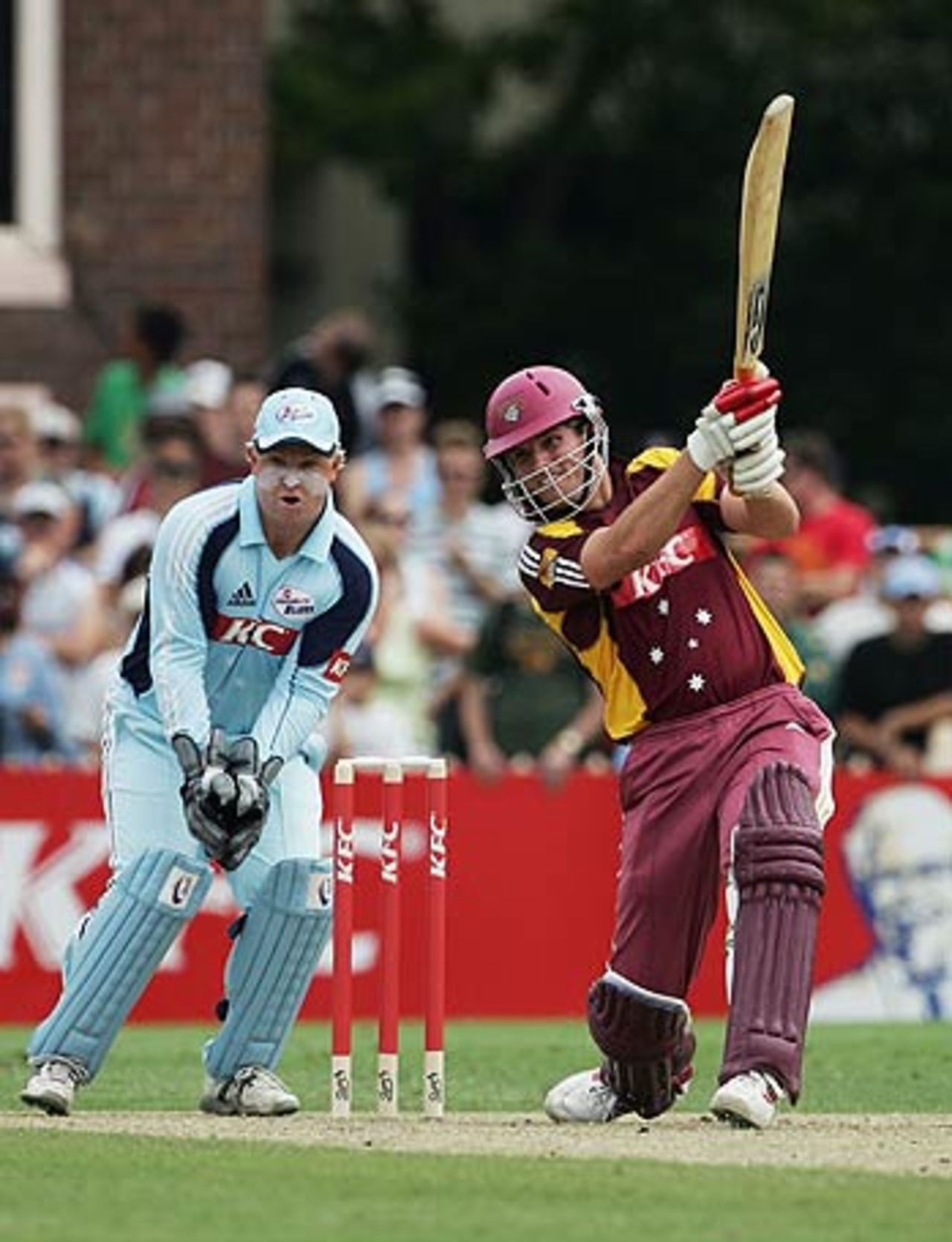 Chris Simpson drives to the off as Queensland begin their innings, New South Wales v Queensland, Australian Twenty20 Competition, Group B, Sydney, January 8, 2005