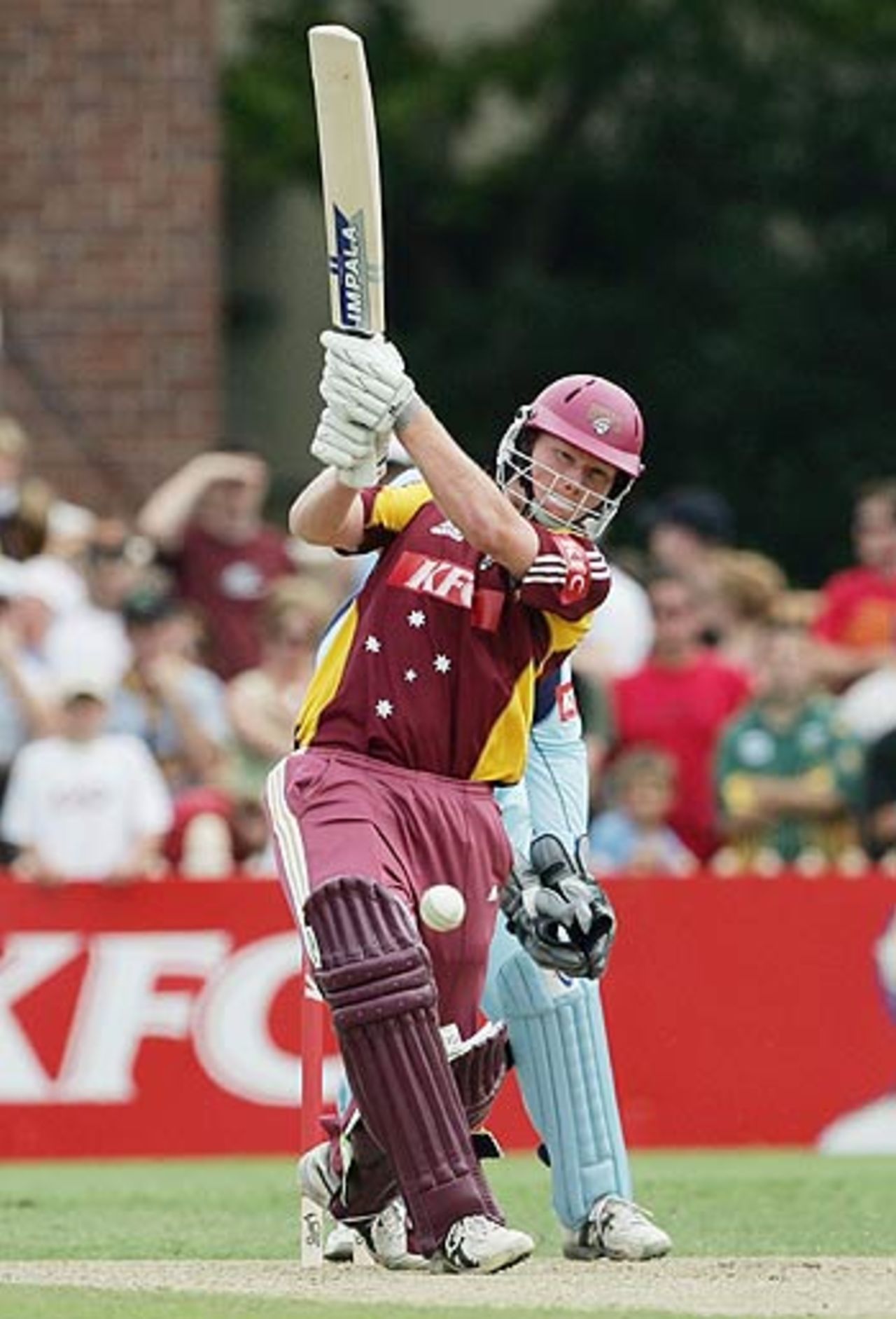 Steve Paulsen smashes one through the on side, New South Wales v Queensland, Australian Twenty20 Competition, Group B, Sydney, January 8, 2005