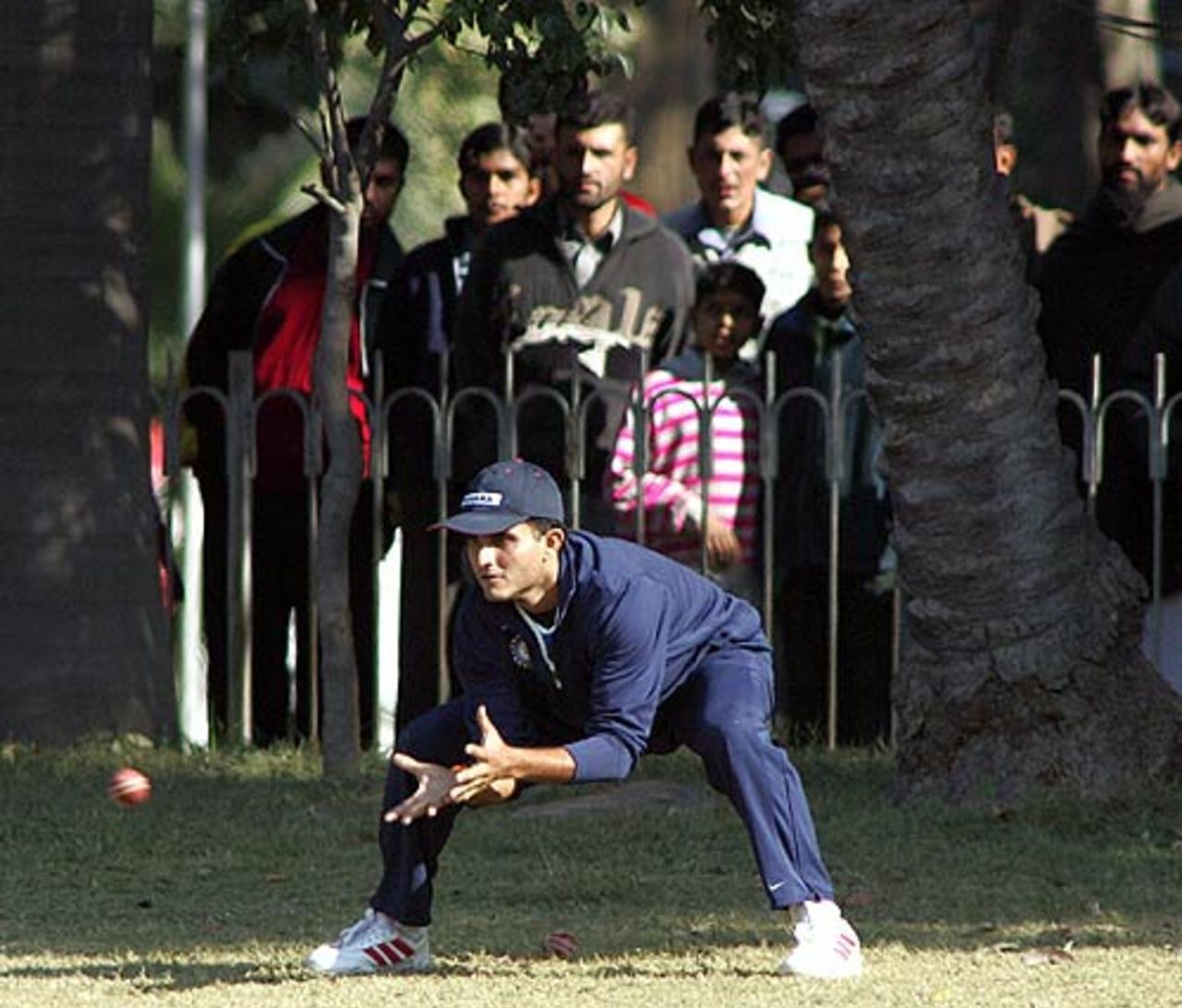 Sourav Ganguly takes some catches as spectators look on, Pakistan A v Indians, Tour match, 2nd day, January 8, 2005