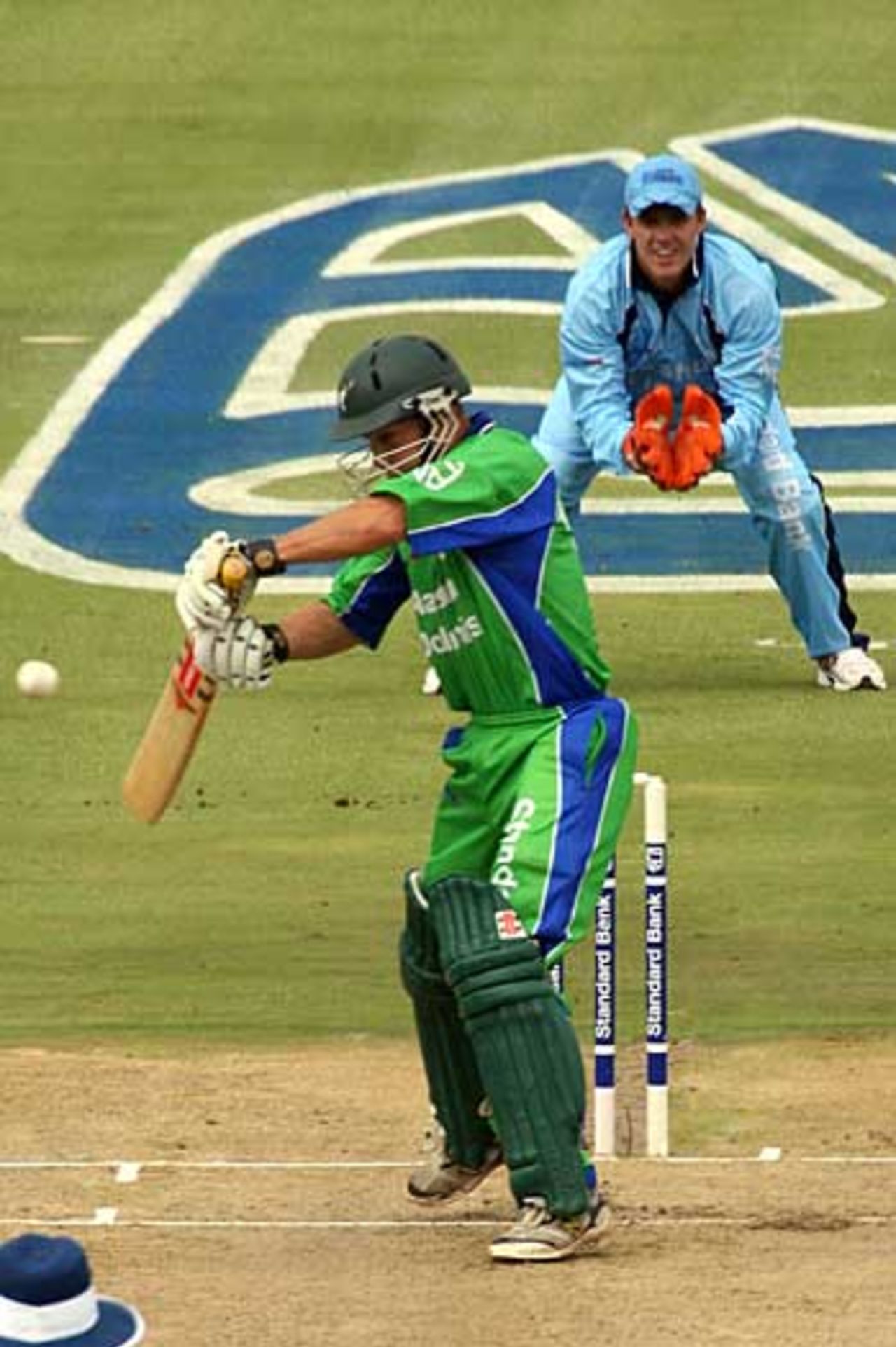 Doug Watson plays a late cut watched by AB de Villiers, Titans v Dolphins, 2nd Semi Final Standard Bank Cup, Centurion, January 8, 2005