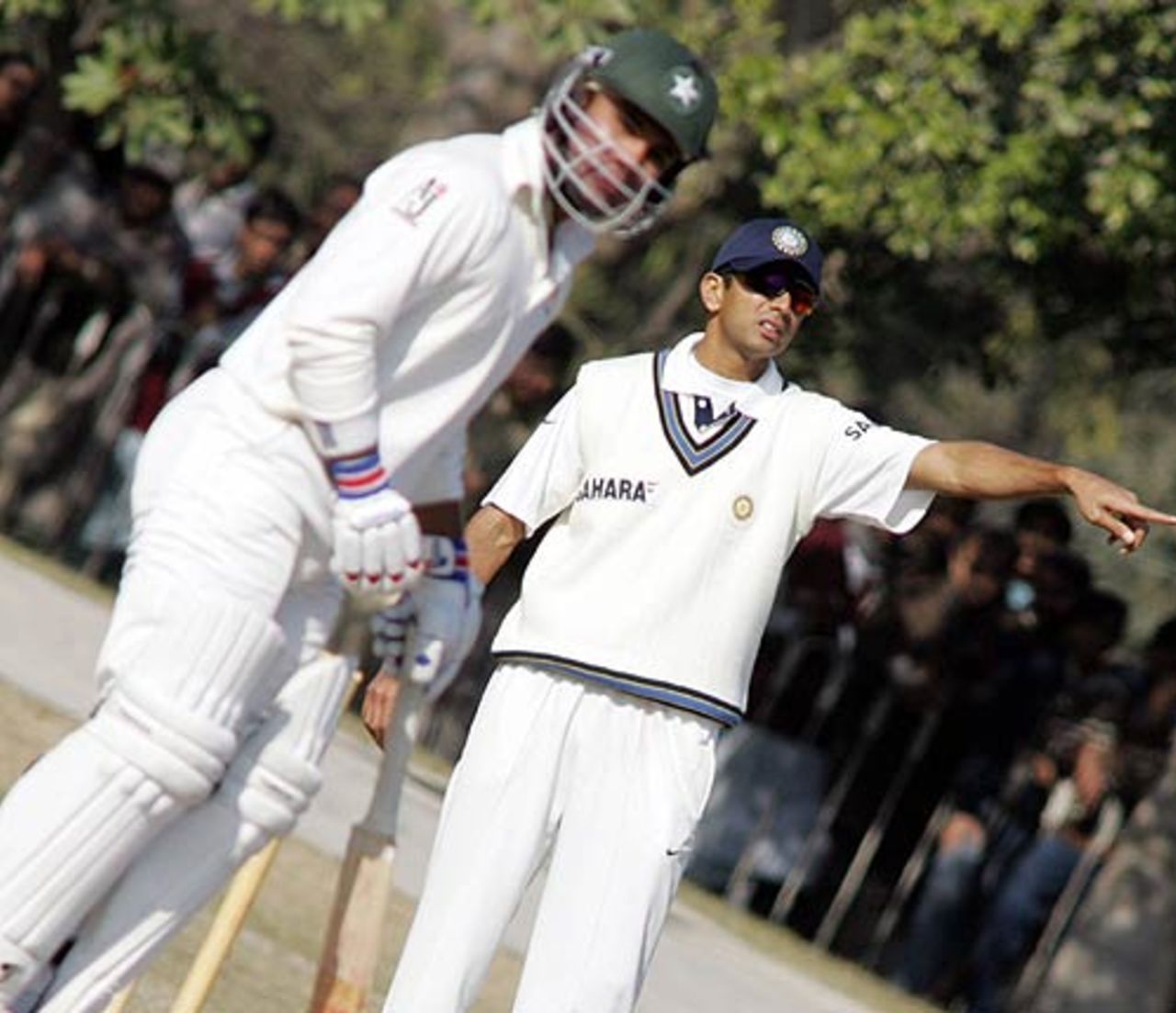 Pakistan A gave Rahul Dravid and Irfan Pathan plenty to think about, Pakistan A v Indians, Tour match, Lahore, 2nd day, January 8, 2005