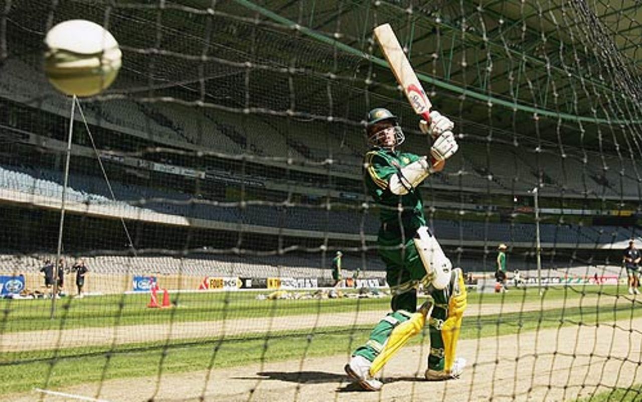 Michael Hussey has a swing and a miss, Telstra Dome, Melbourne, January 12, 2006