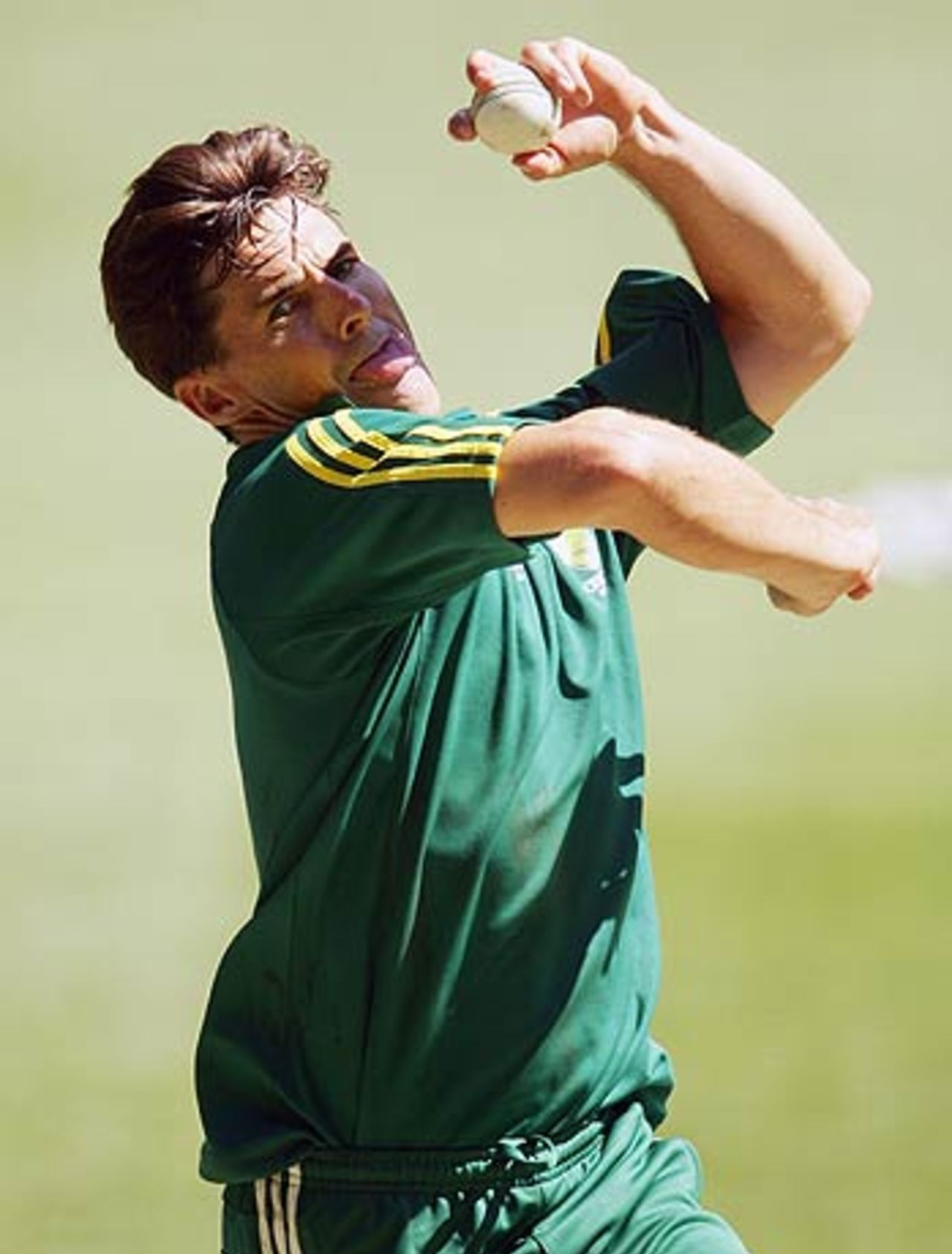 Brad Hogg bowls during a training session, Telstra Dome, Melbourne, January 12, 2006