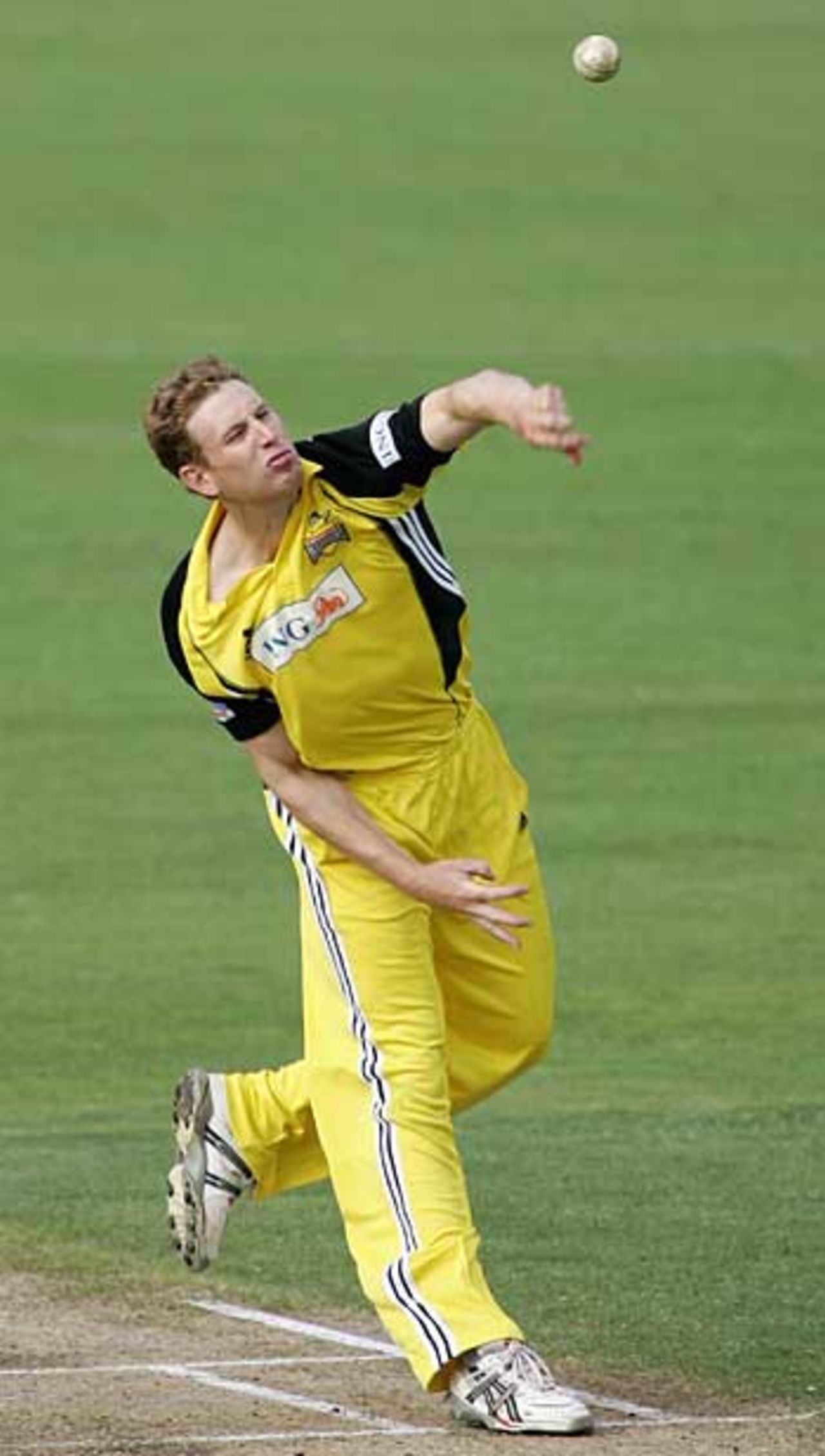 Adam Voges snaffled two wickets for WA, but also suffered some late tap from Andy Bichel, Western Australia v Queensland, ING Cup, Perth, January 13, 2006