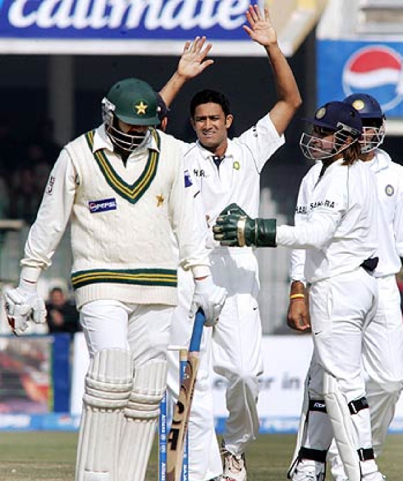 HIgh fives for Anil Kumble after dismissing Inzamam-ul-Haq for 1, India v Pakistan, 1st Test, Lahore, 2nd day, January 14, 2006