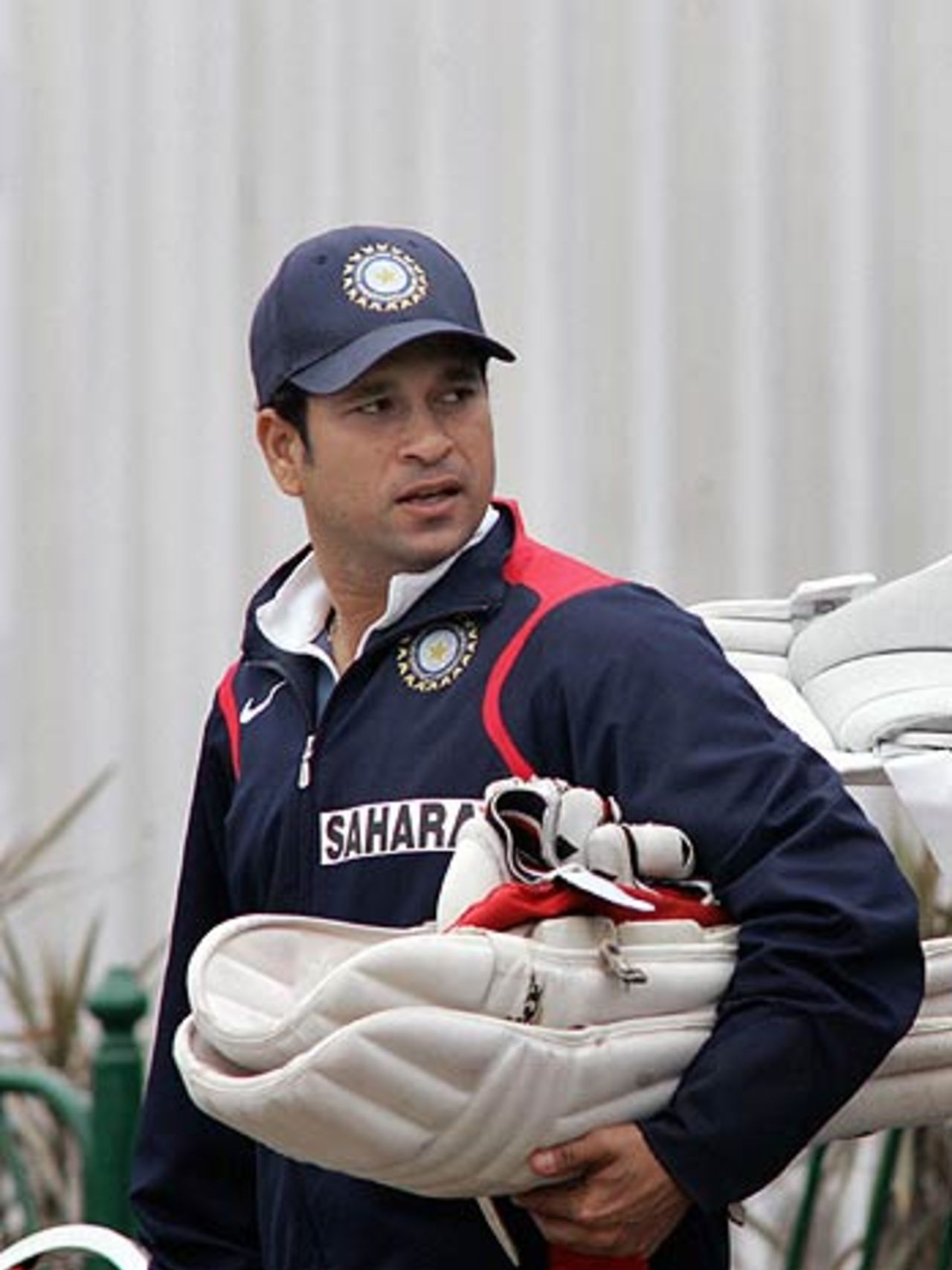 Sachin Tendulkar heads for a batting session, India in Pakistan, 1st Test, Lahore, January 16, 2006