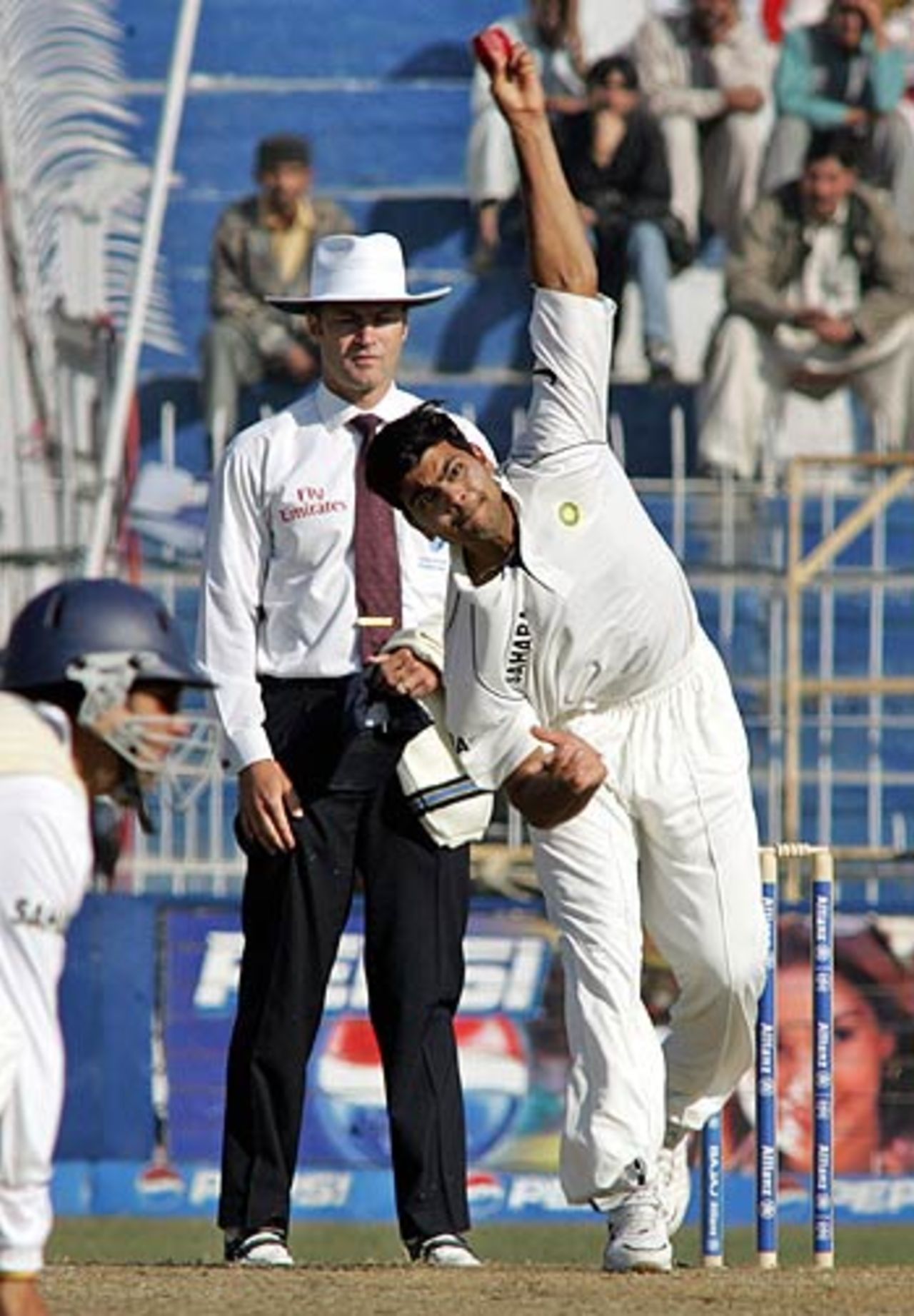 Rudra Pratap Singh in action in his debut Test, Pakistan v India, 2nd Test, Faisalabad, 1st day, January 21, 2006