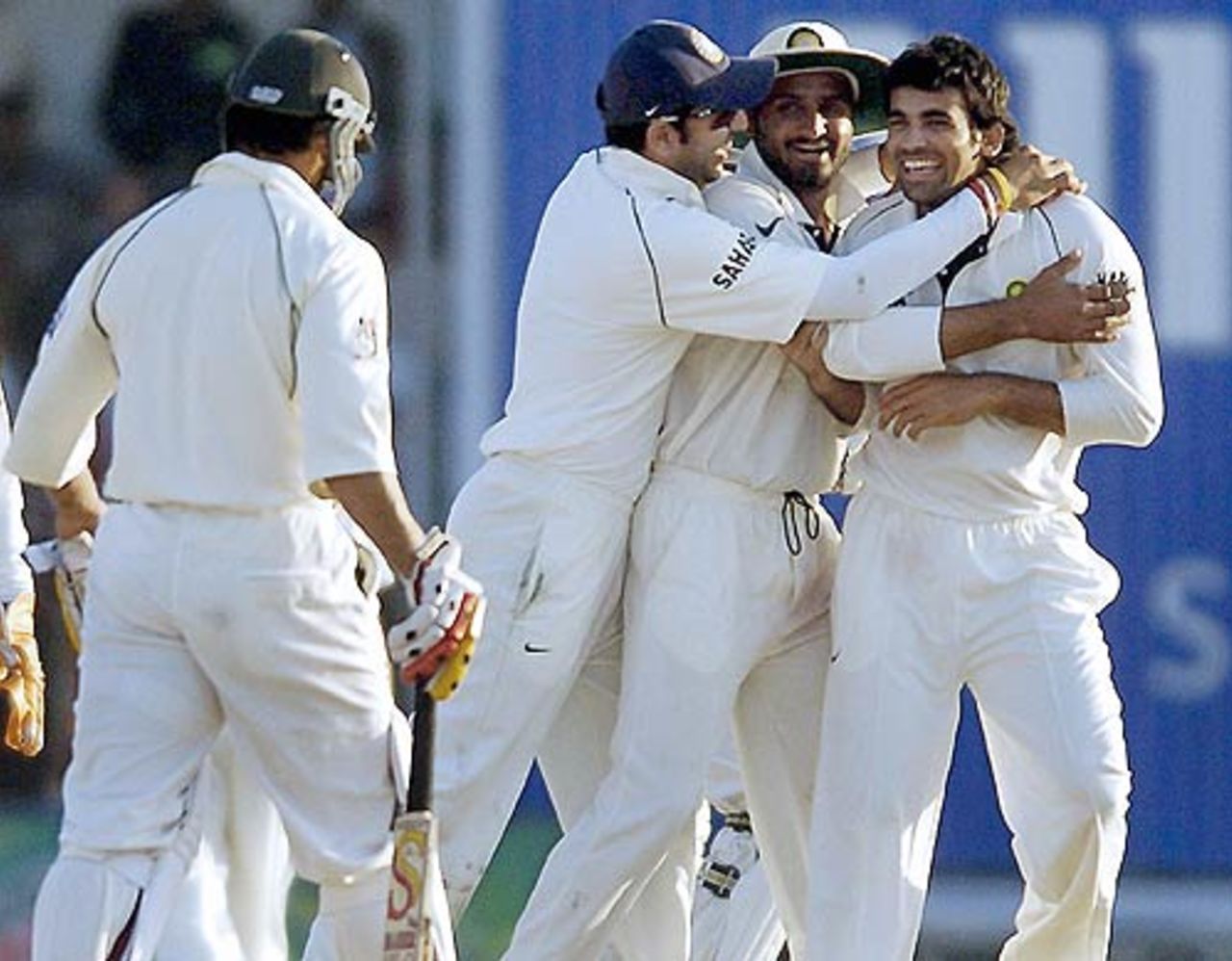 Zaheer Khan was on a roll taking four wickets, Pakistan v India, 2nd Test, 5th day, Faisalabad, January 25 2006