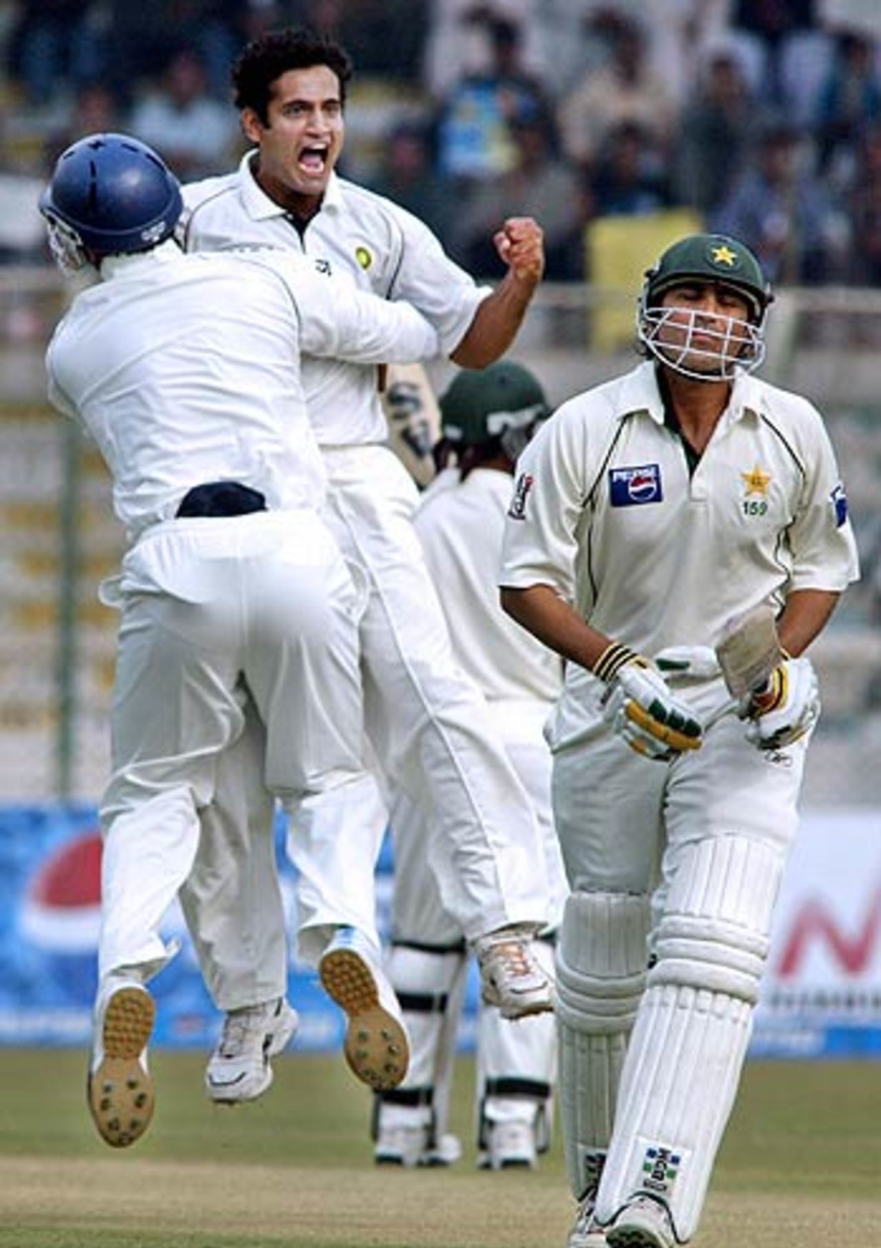 Irfan Pathan is jubilant after trapping Younis Khan leg before, India v Pakistan, 3rd Test, Karachi, 1st day, January 29, 2006