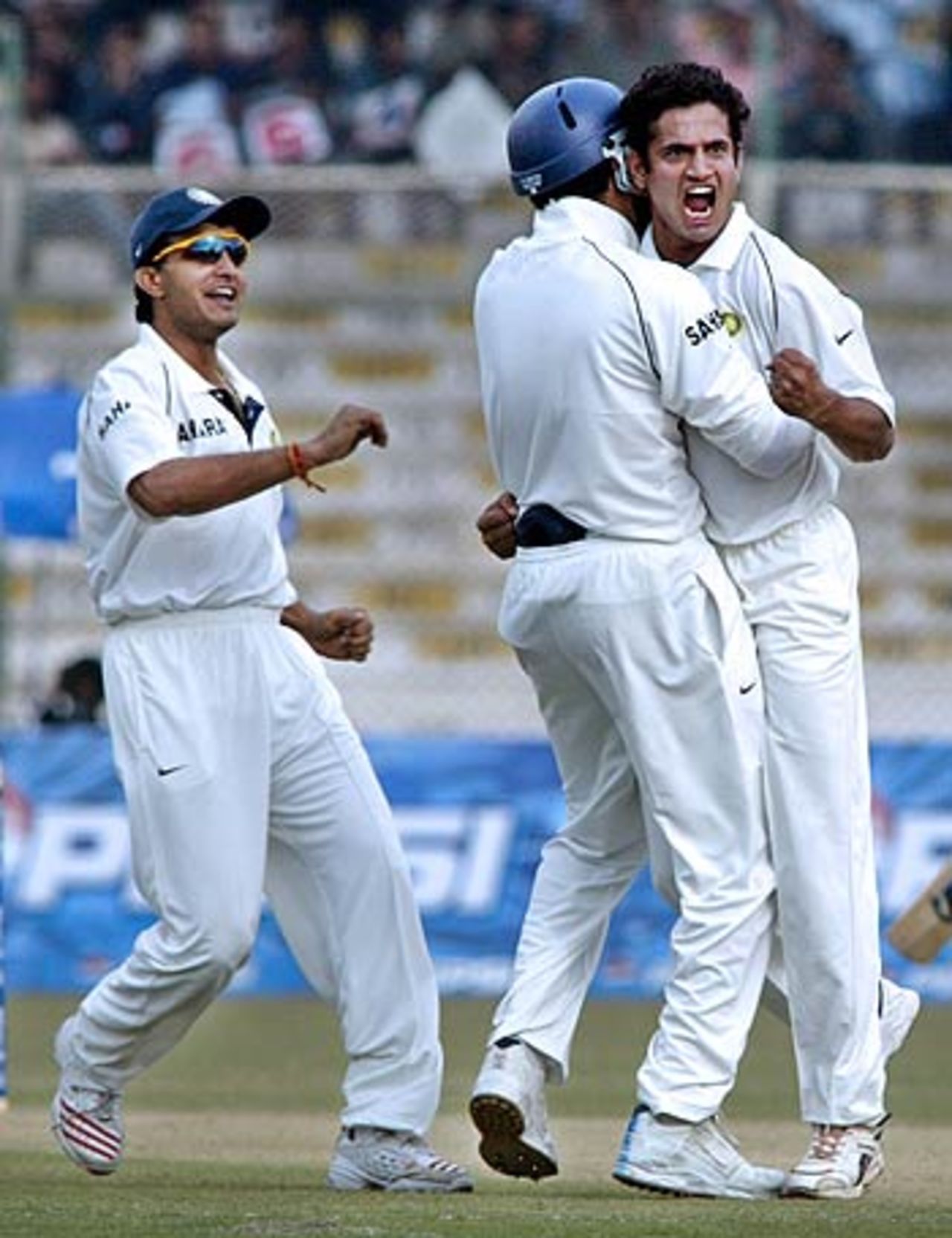 Irfan Pathan blew away Pakistan's top order with a first-over hat-trick, India v Pakistan, 3rd Test, Karachi, 1st day, January 29, 2006