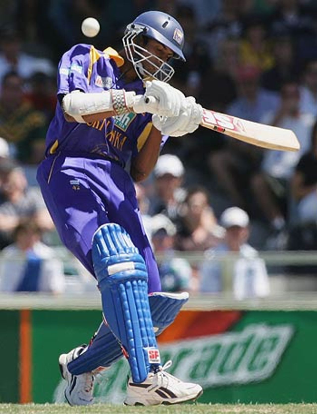 Jehan Mubarak faces the music from Australia's bowling attack, Australia v Sri Lanka, 8th Match, VB Series, Perth, January 29, 2006