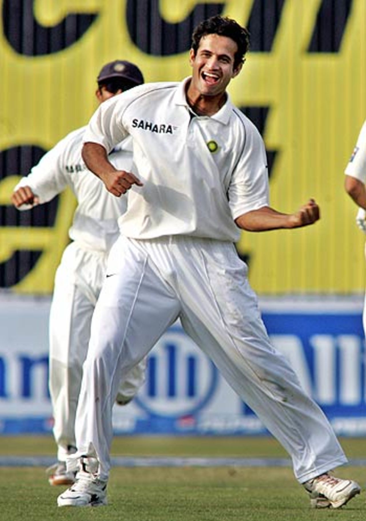 Irfan Pathan celebrates the dismissal of Imran Farhat, Pakistan v India, 3rd Test, 2nd day, Karachi, January 30 2006