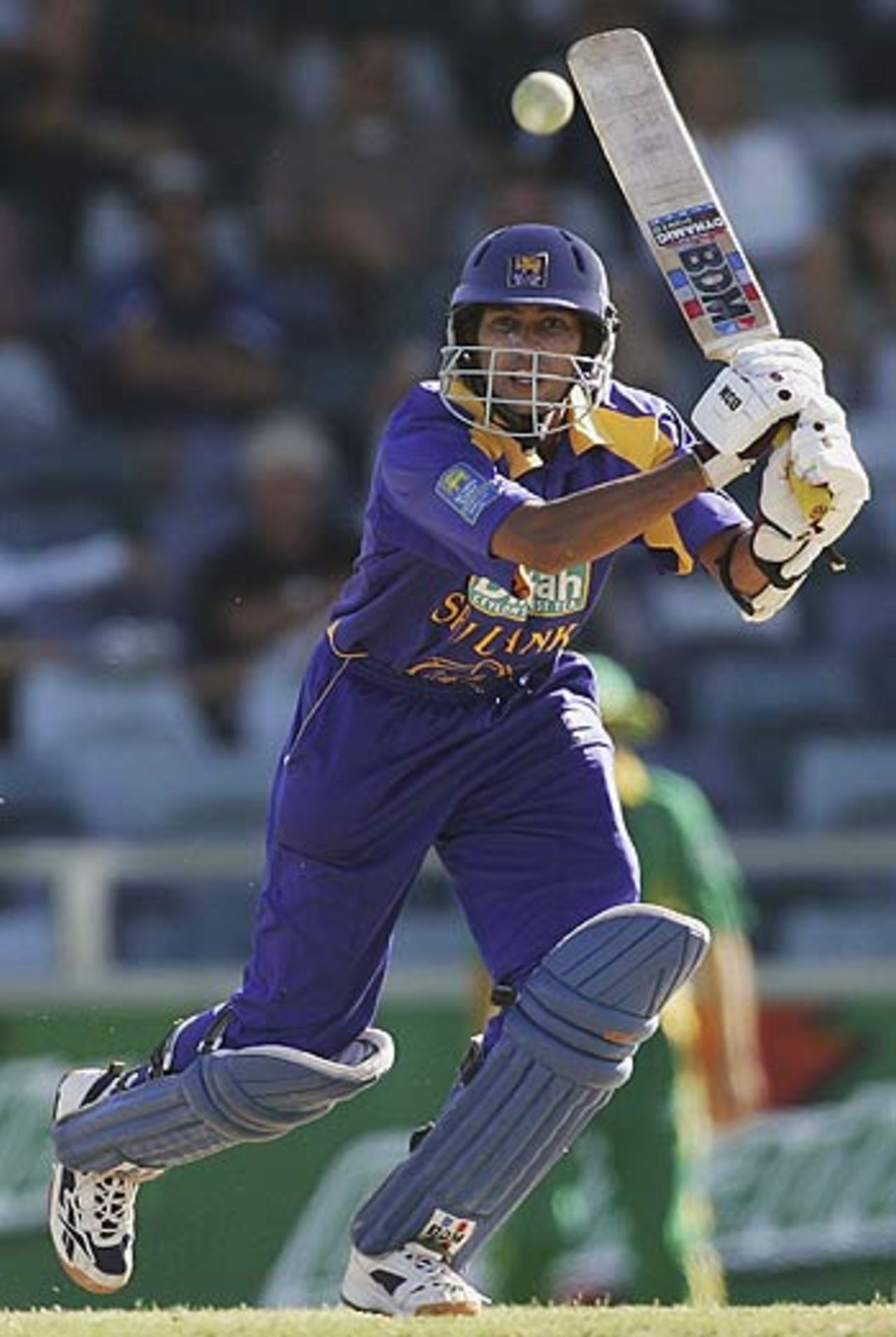 Tillakaratne Dilshan hit 37 in Sri Lanka's total of 222 at Perth, South Africa v Sri Lanka, 9th match, VB Series, Perth, January 31, 2006