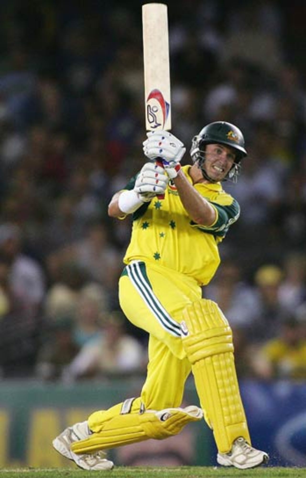 Mike Hussey continues to dazzle, Australia v South Africa, VB Series, Melbourne, February 3, 2006