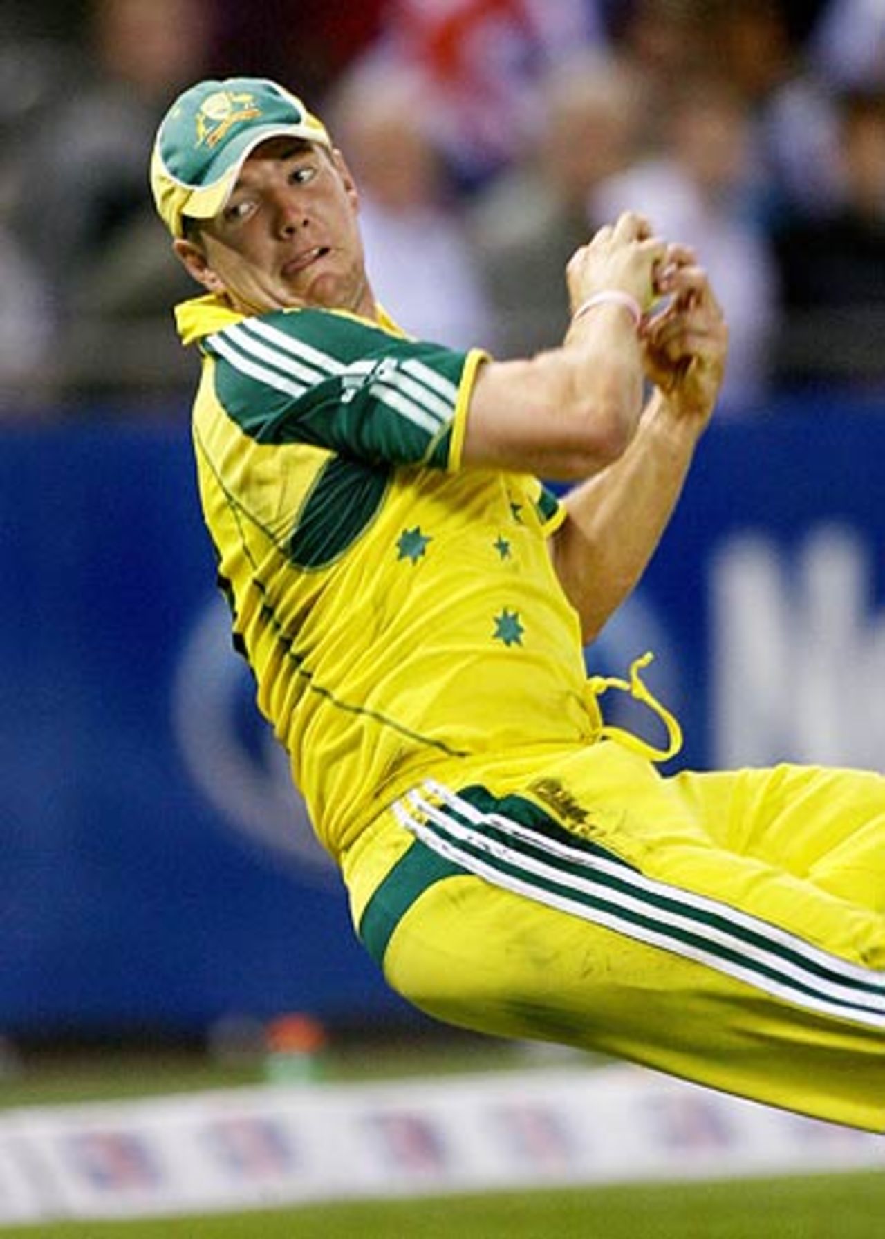 James Hopes takes a well judged catch falling backwards to dismiss Justin Kemp,  Australia v South Africa, VB Series, Melbourne, February 3 2006