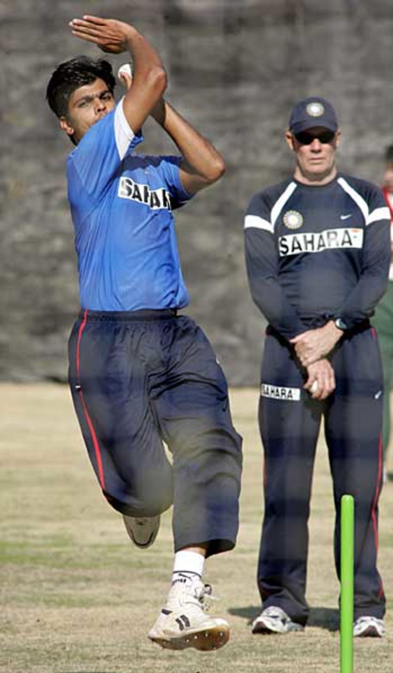 Rudra Pratap Singh charges in during a practice session, Peshawar, February 4, 2006