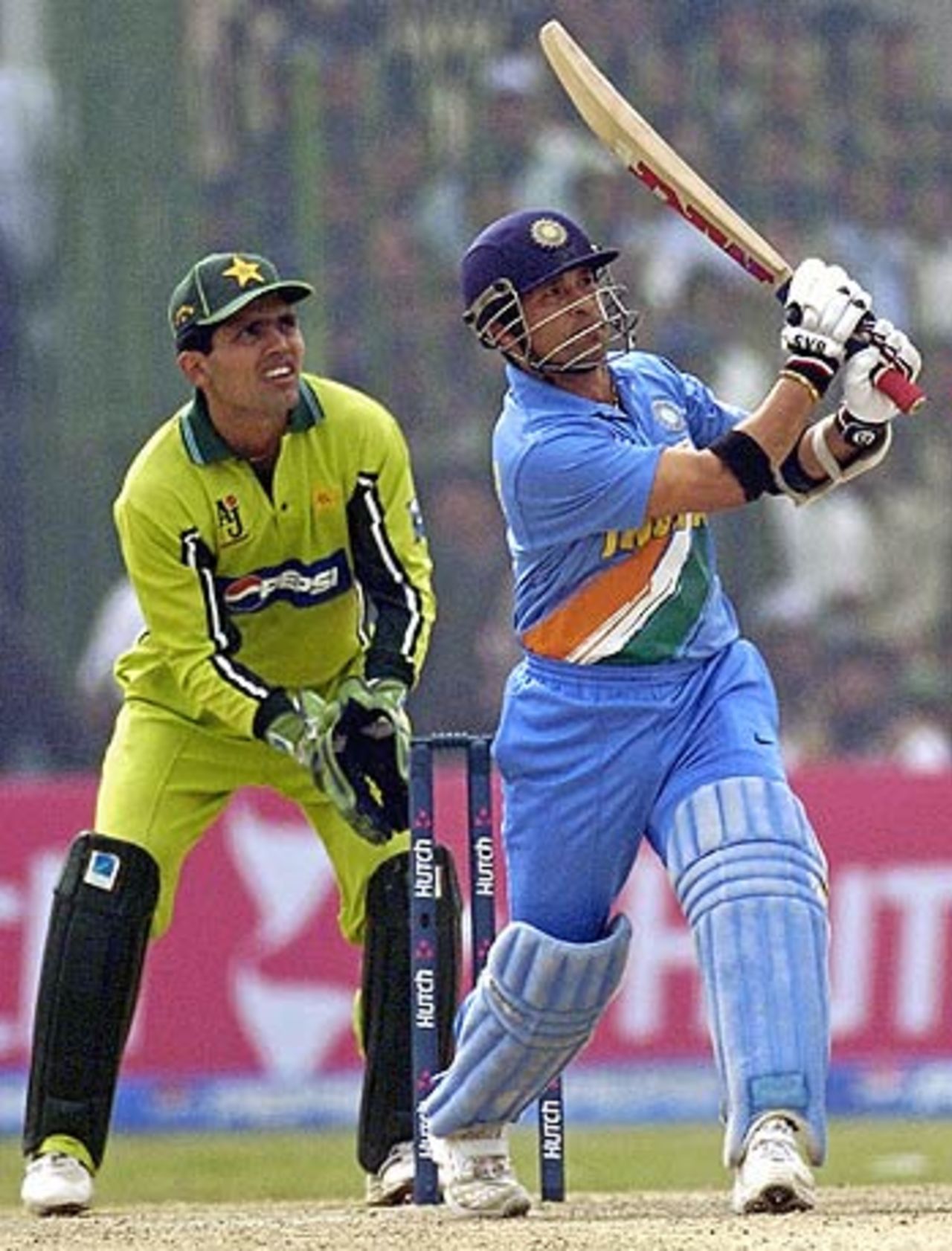 Sachin Tendulkar lofts Arshad Khan for six, Pakistan v India, 1st ODI, Peshawar, February 6, 2006
