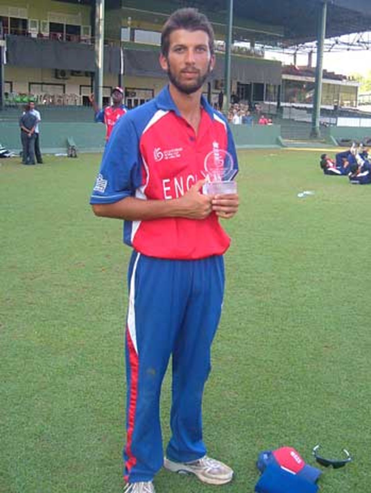 Moeen Ali with his Man-of-the-Match award, England v Nepal, U-19 World Cup, Colombo, February 6, 2006